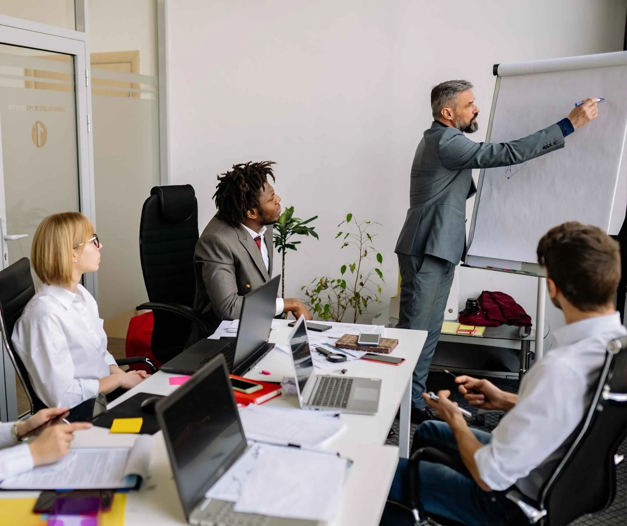How To Learn Effective Communication For Public Speaking