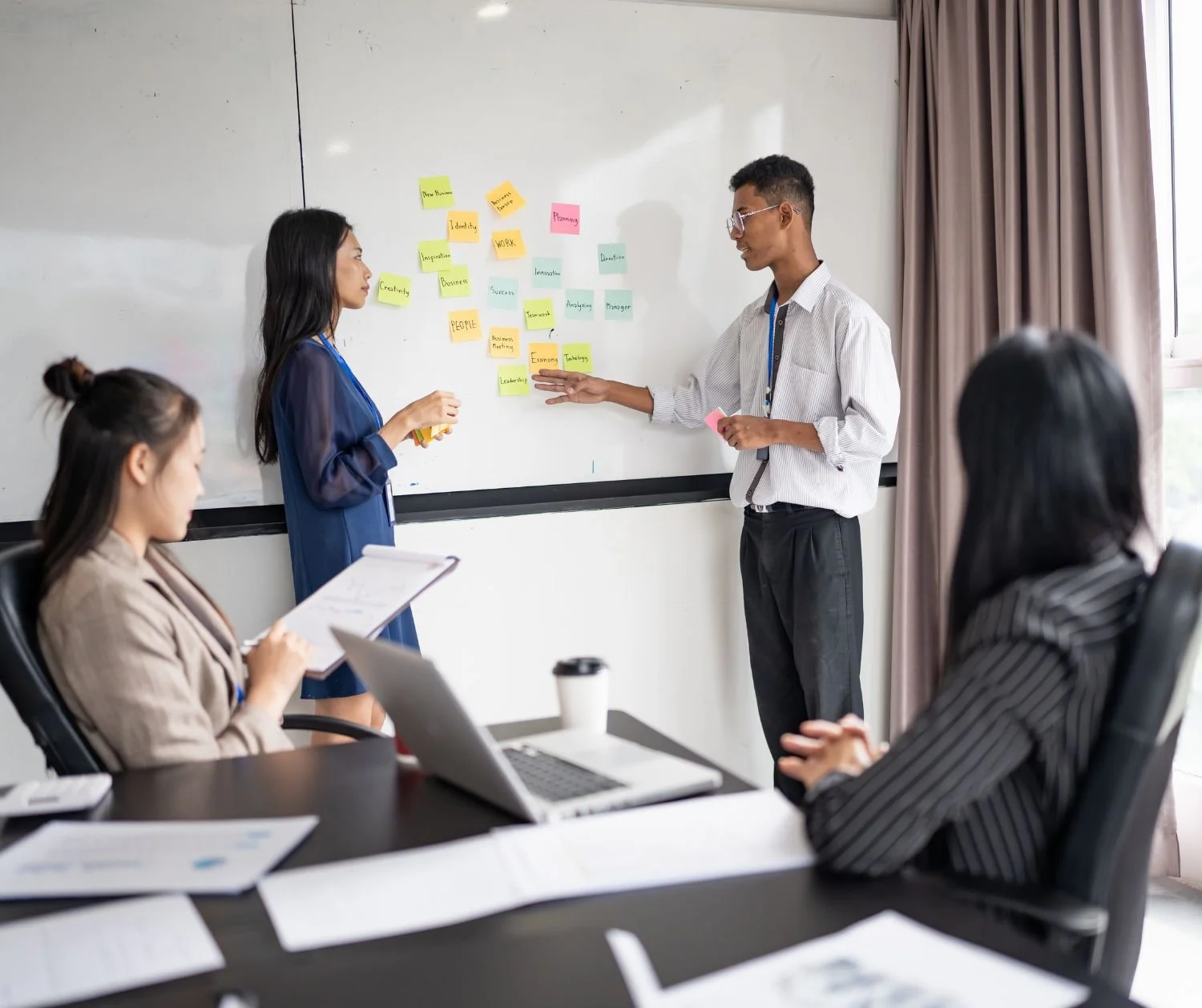 What Makes a Speech Therapist Effective for Public Speaking?