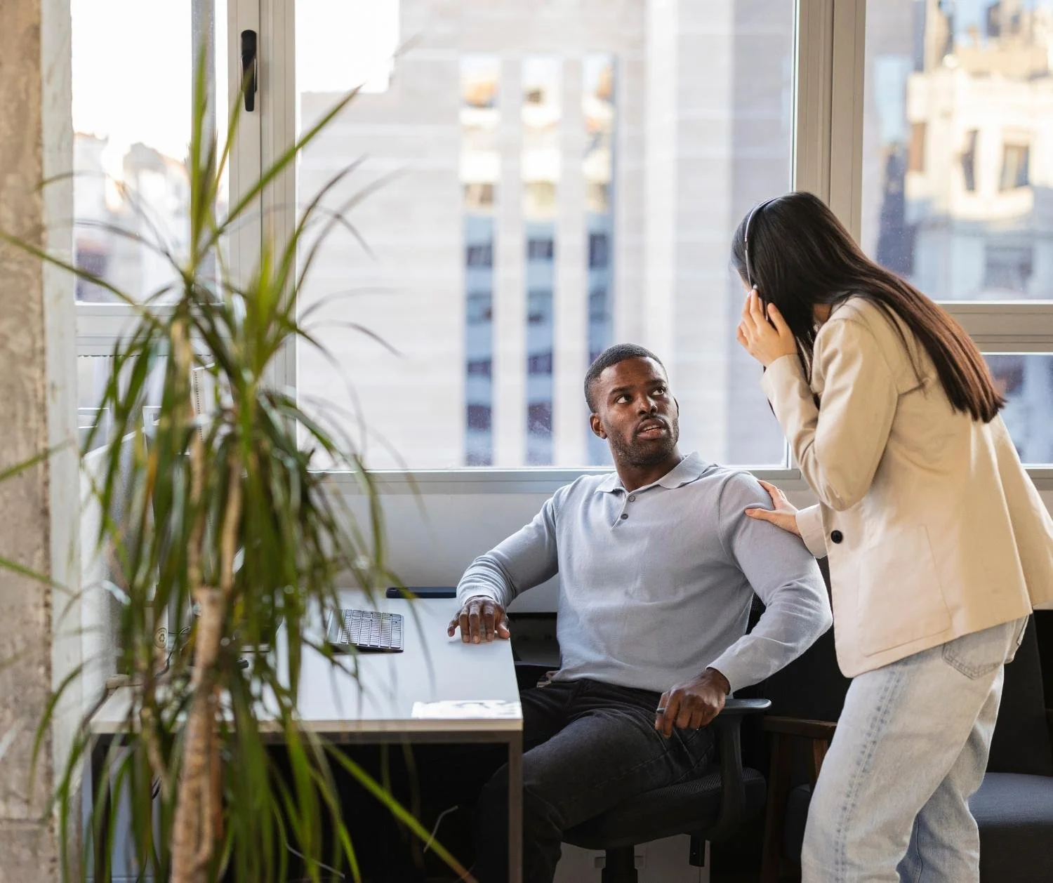 Practical Strategies To Stay Focused While Speaking