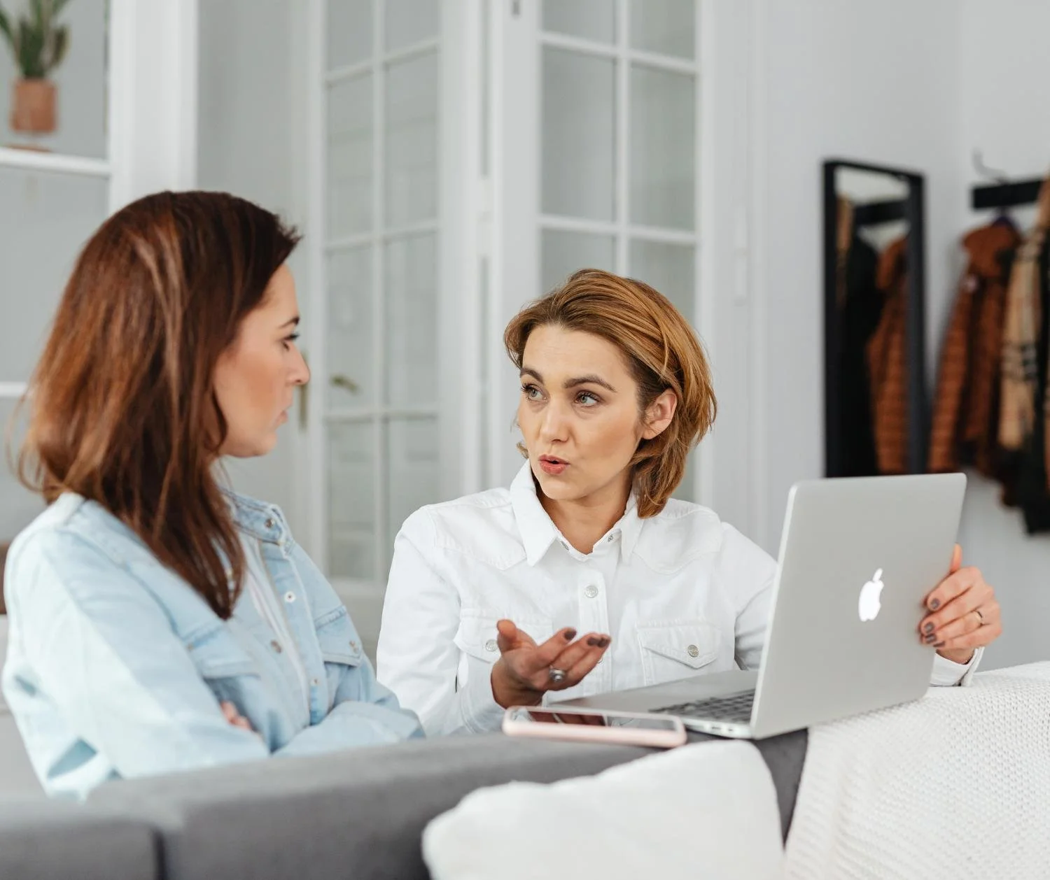 Treatment Options for Throat Pain After Talking