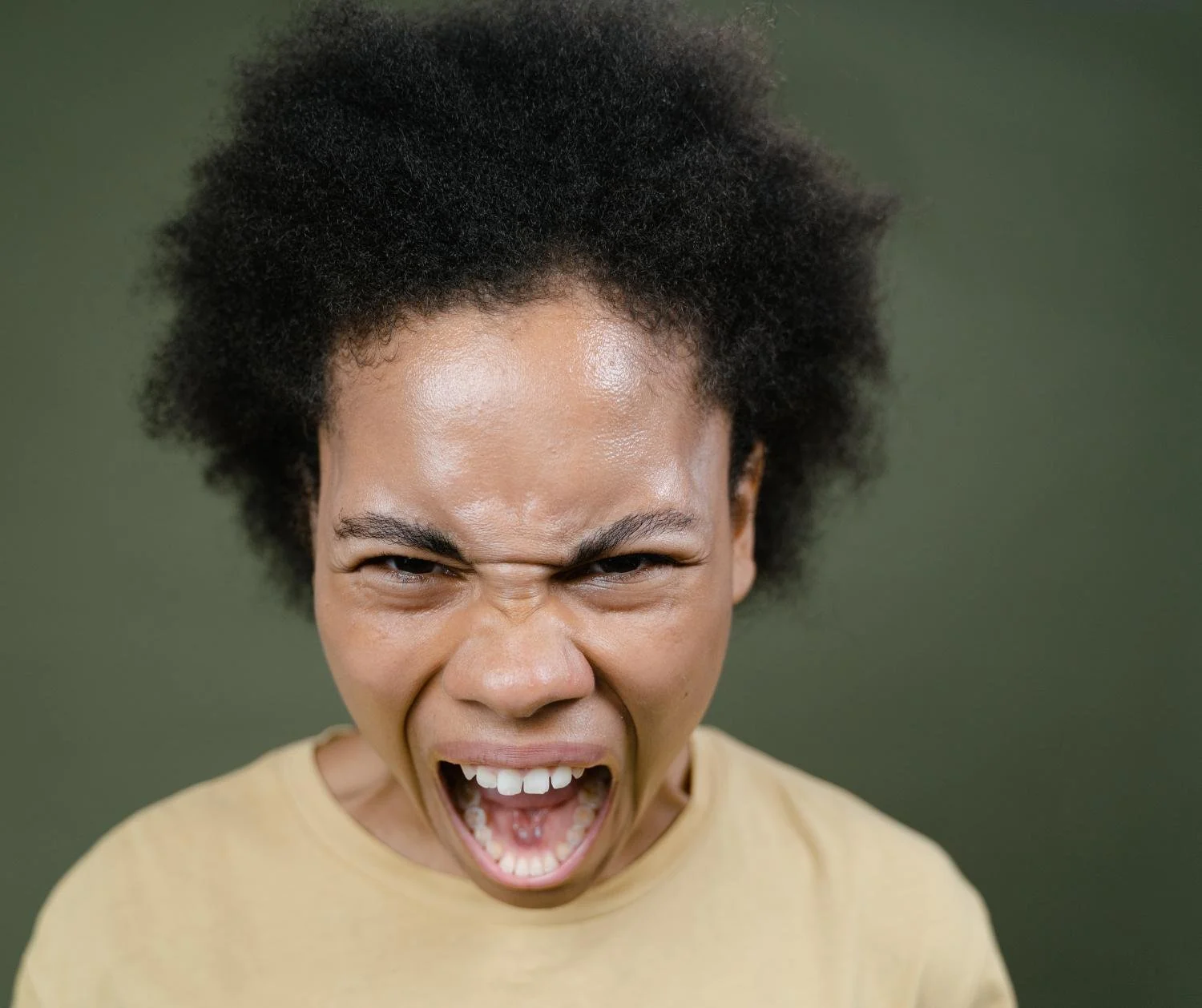 How to Know if Your Vocal Cords Are Damaged and What to Do