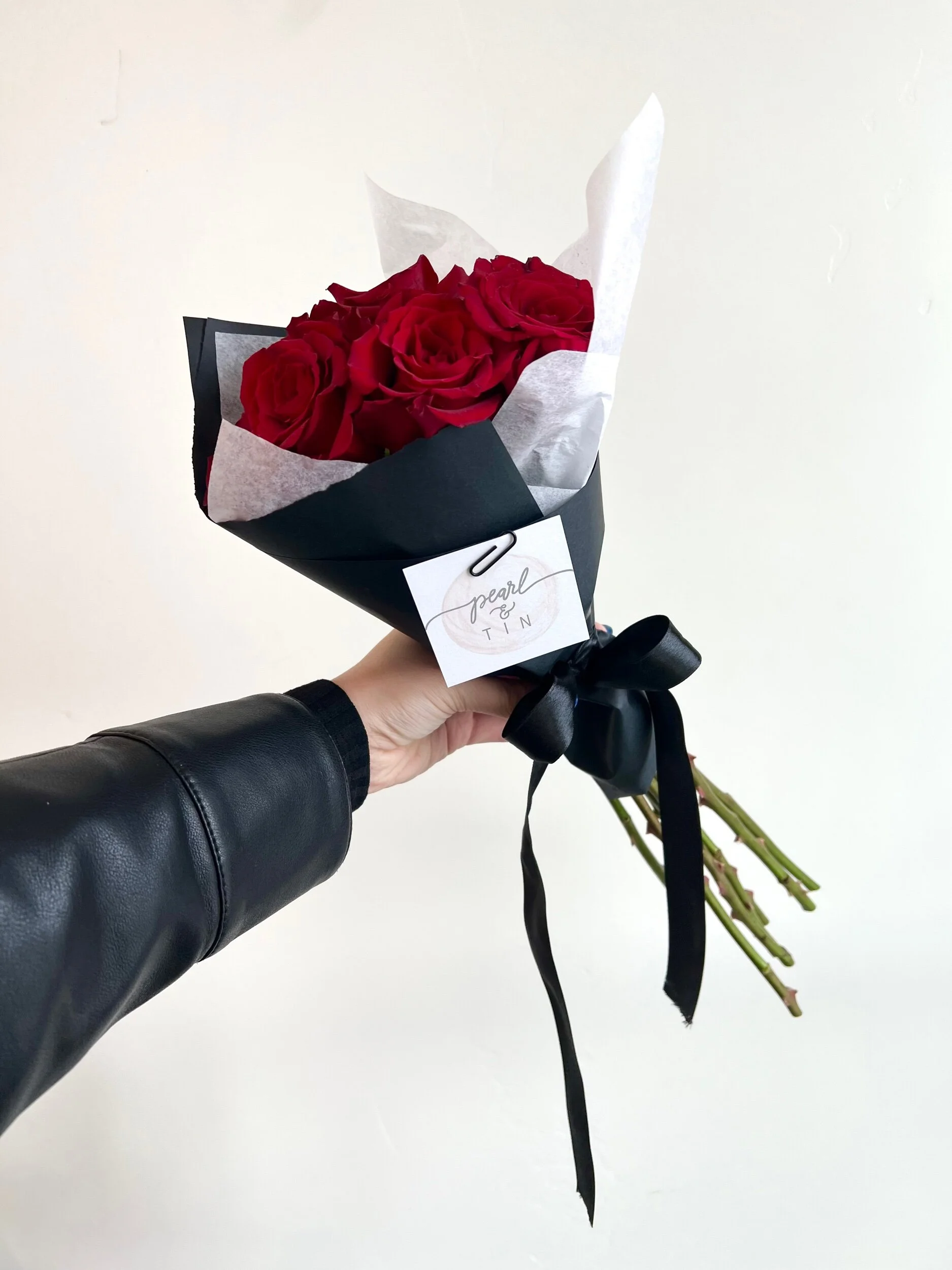 PRE-ORDER V-Day Red Rose Bouquets
