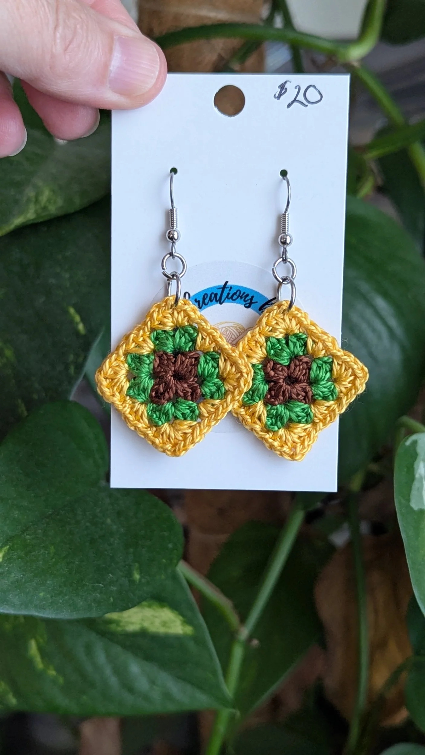 Retro Charm Granny Square Earrings