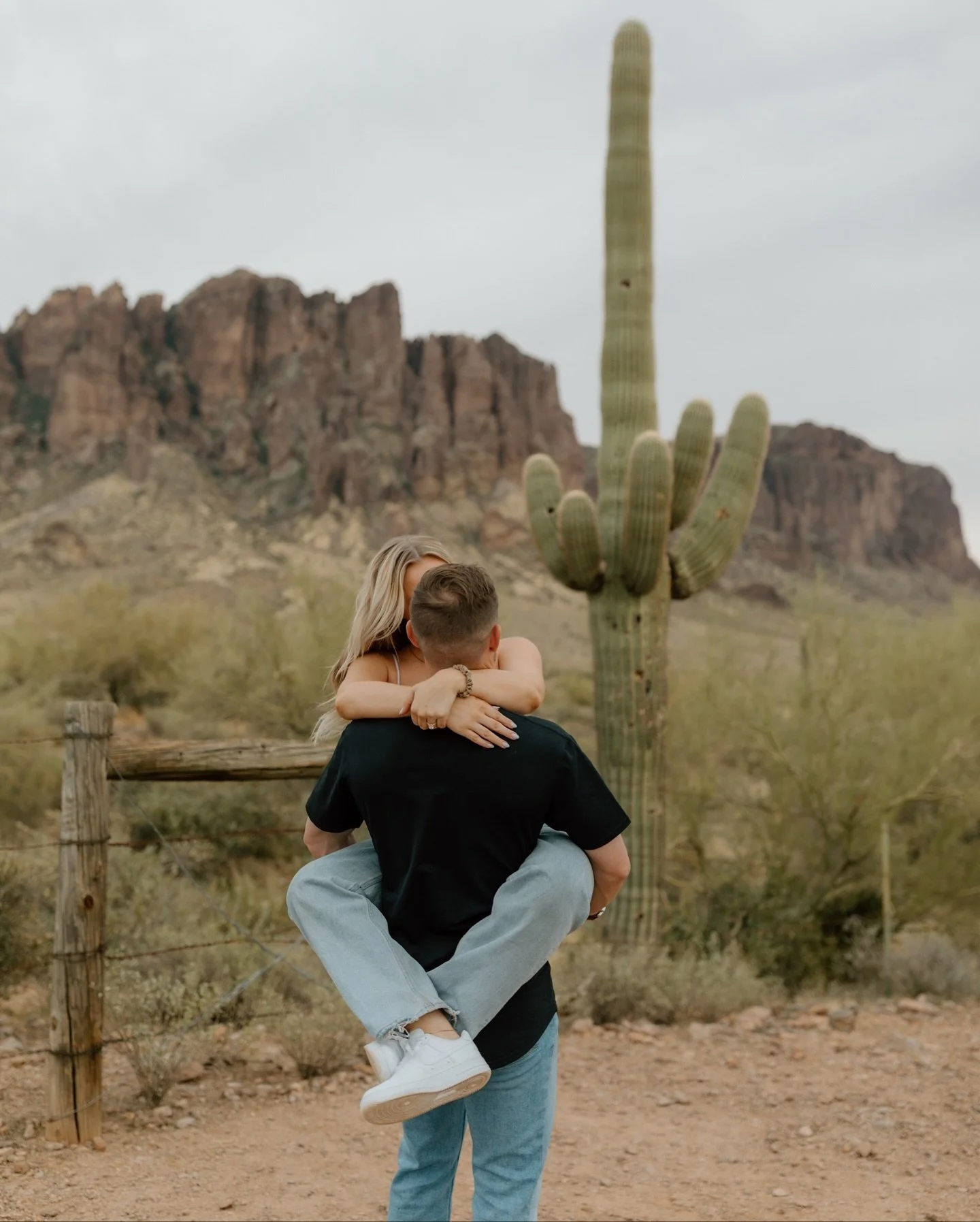 Arizona, you were a dream 🏜️

Traveling to new places always sparks so much creativity and excitement &mdash; every landscape feels like a brand new canvas, reminding me how much I love this job! I always tell Tanner, &ldquo;I have to do a photoshoo