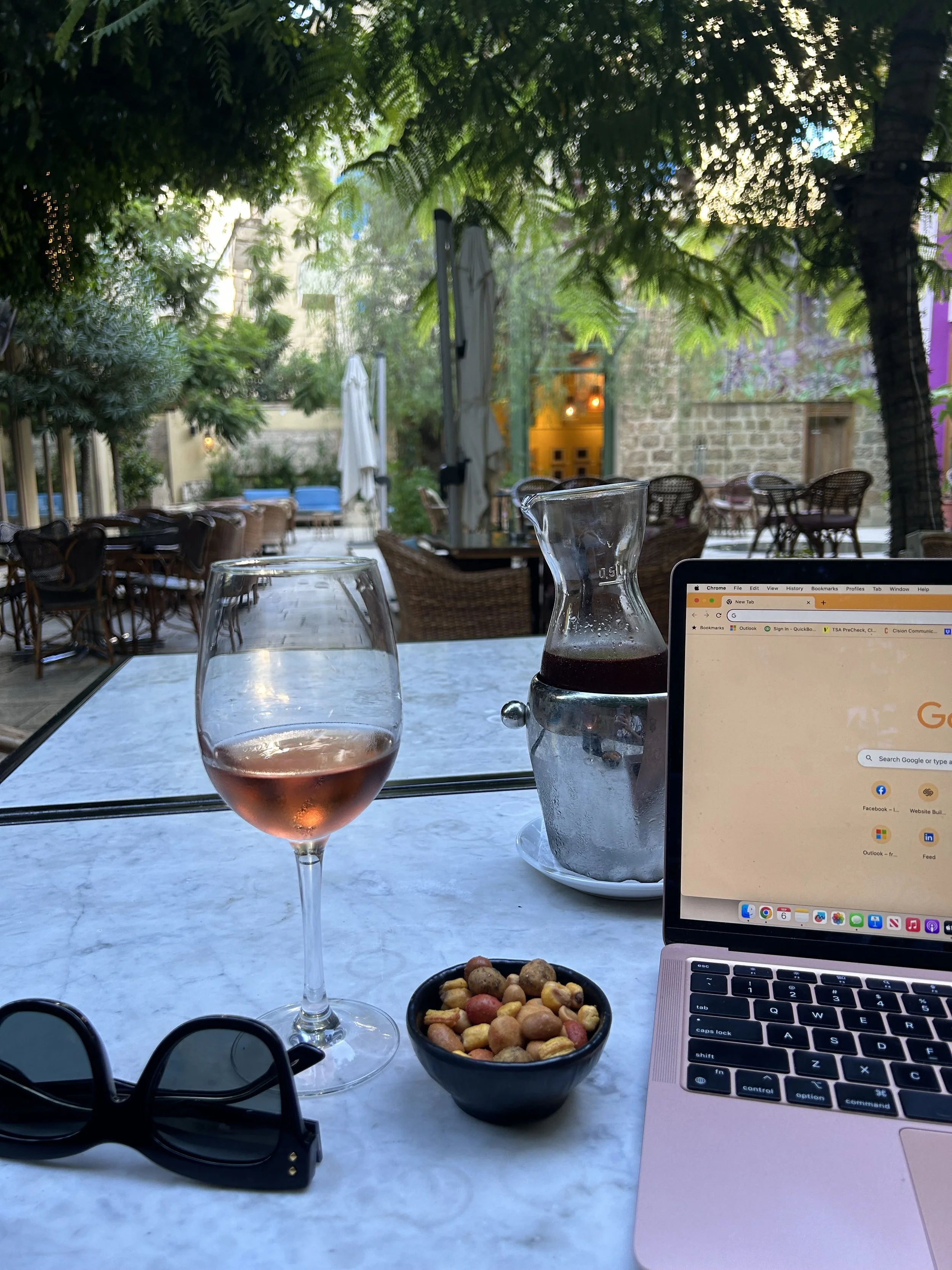 How to Work Remotely While Traveling