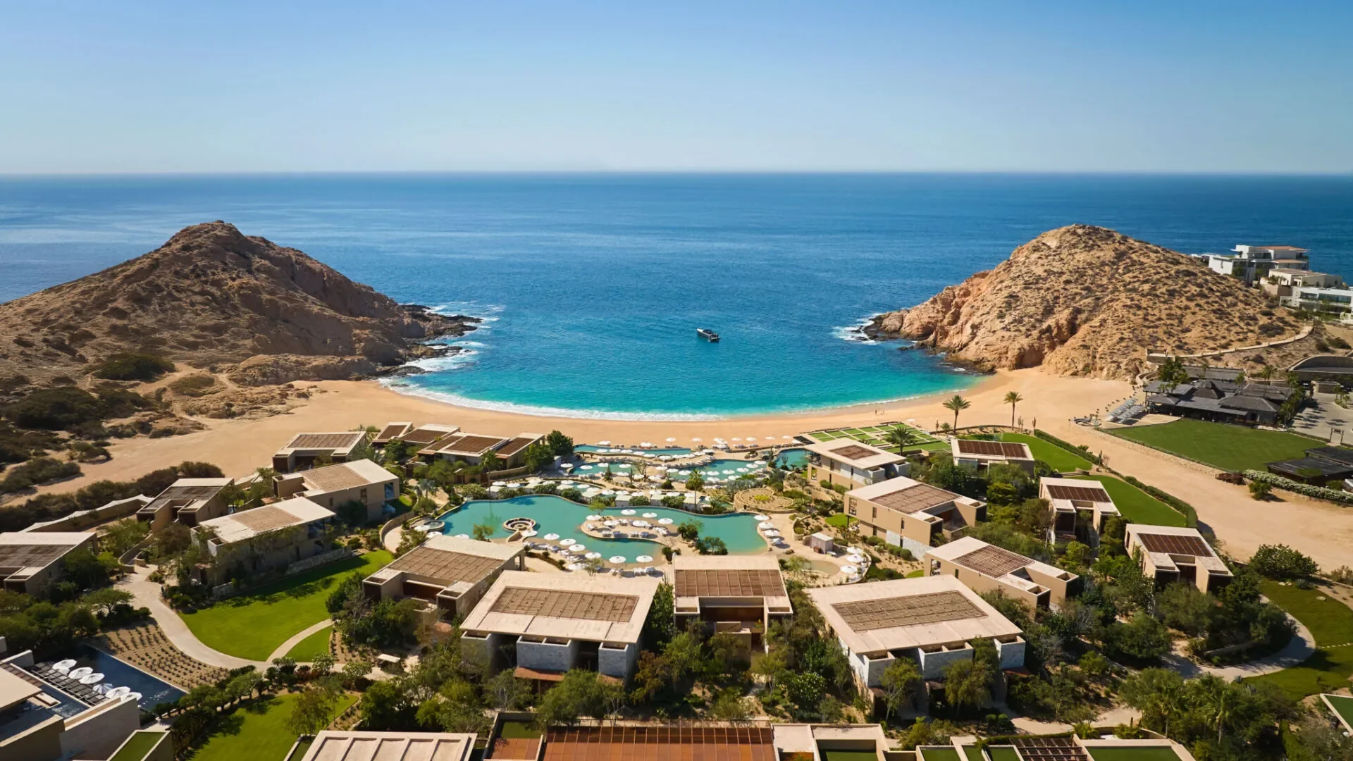 Montage vs. Pendry Hotels: The Luxury Hotel Collection You Should Know for Summer 2026