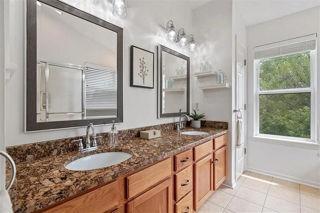 Koti Design Co home staging and short term rental styling and design. Indianapolis, Indiana