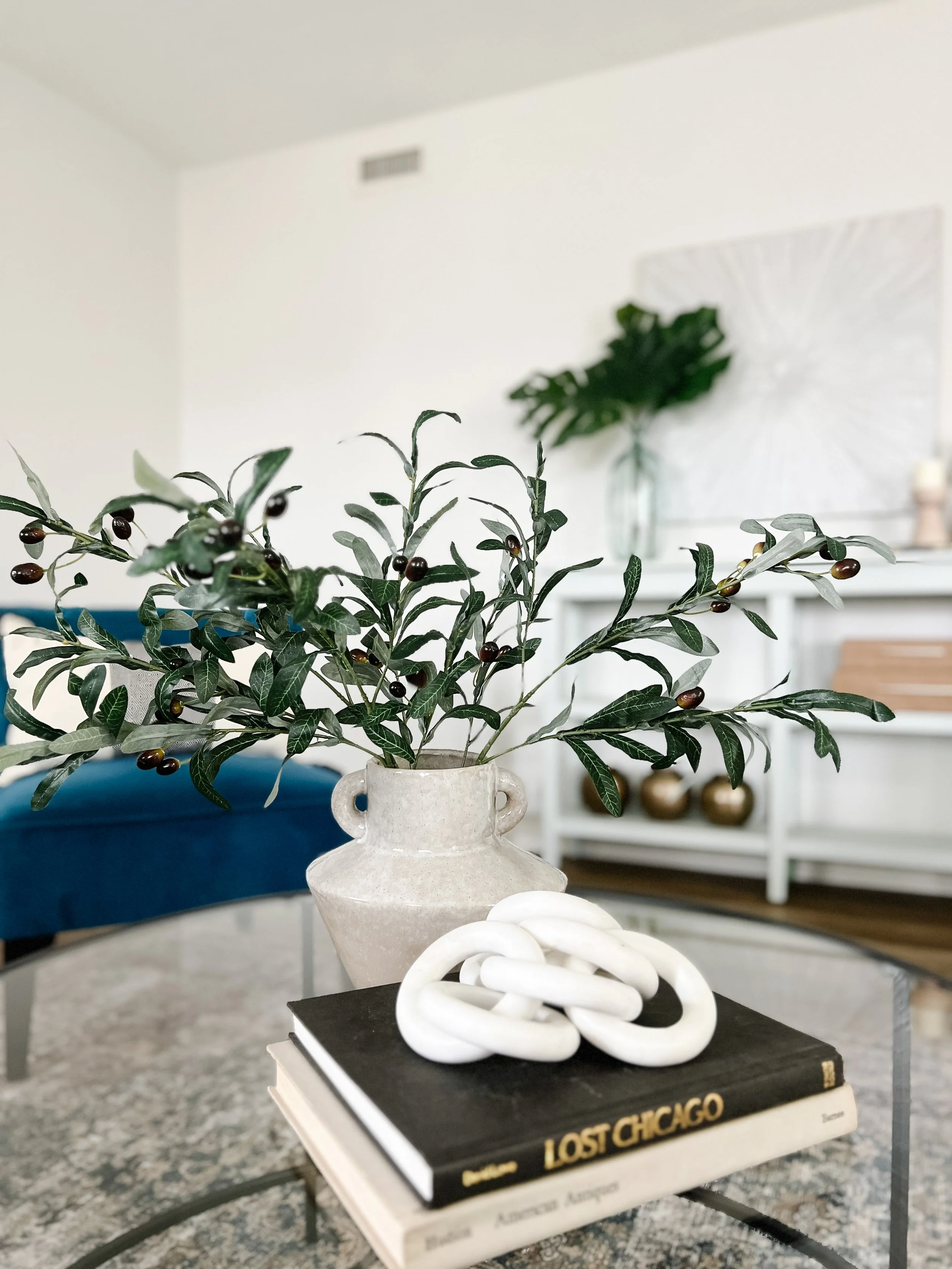 Koti Design Co home staging and short term rental styling and design. Indianapolis, Indiana