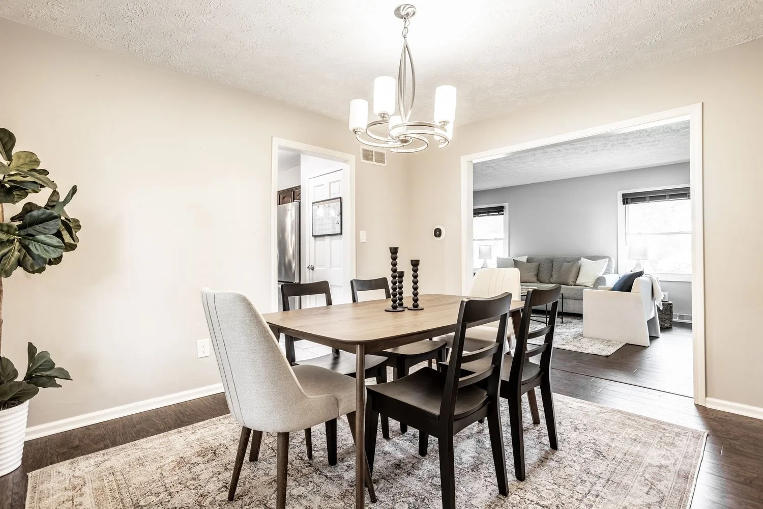 Koti Design Co home staging and short term rental styling and design. Indianapolis, Indiana