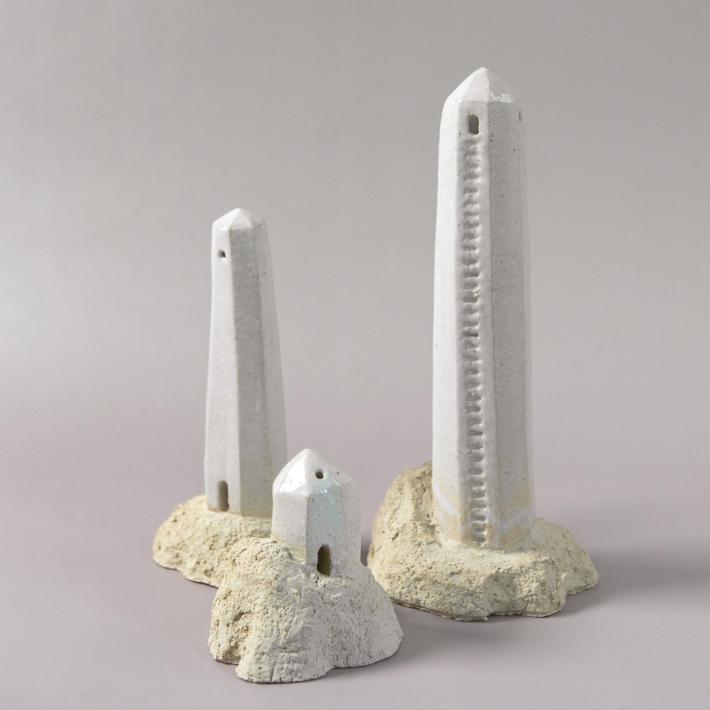 Clayers_Collective_Keramikkurse_Berlin-Ceramic_Sculpture_Sandra-Nielen_lighthouses_9.jpg