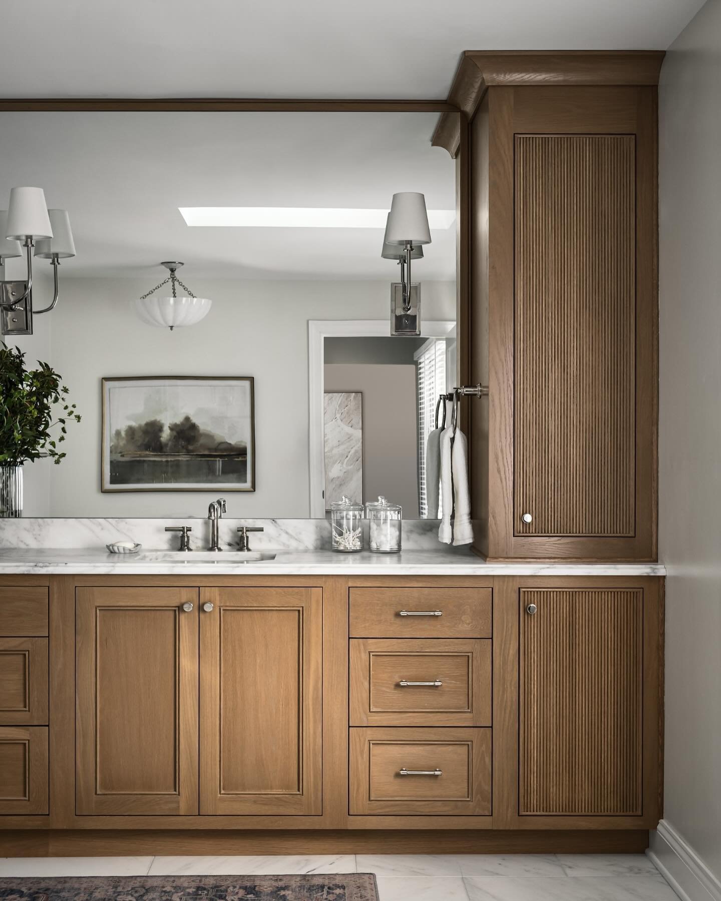 Sneak peak from our #AutumnLakeProject photo shoot yesterday. We overhauled this entire primary bathroom, two guest bathrooms &amp; laundry to make the spaces reflect my client&rsquo;s taste and improve functionality. Stay tuned for more from this pr