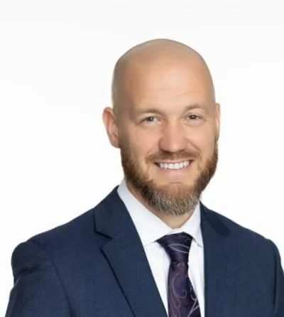 Why Isn't a Cop Who was Indicted for Shooting an Unarmed Person Being Prosecuted? w/Andrew Darling