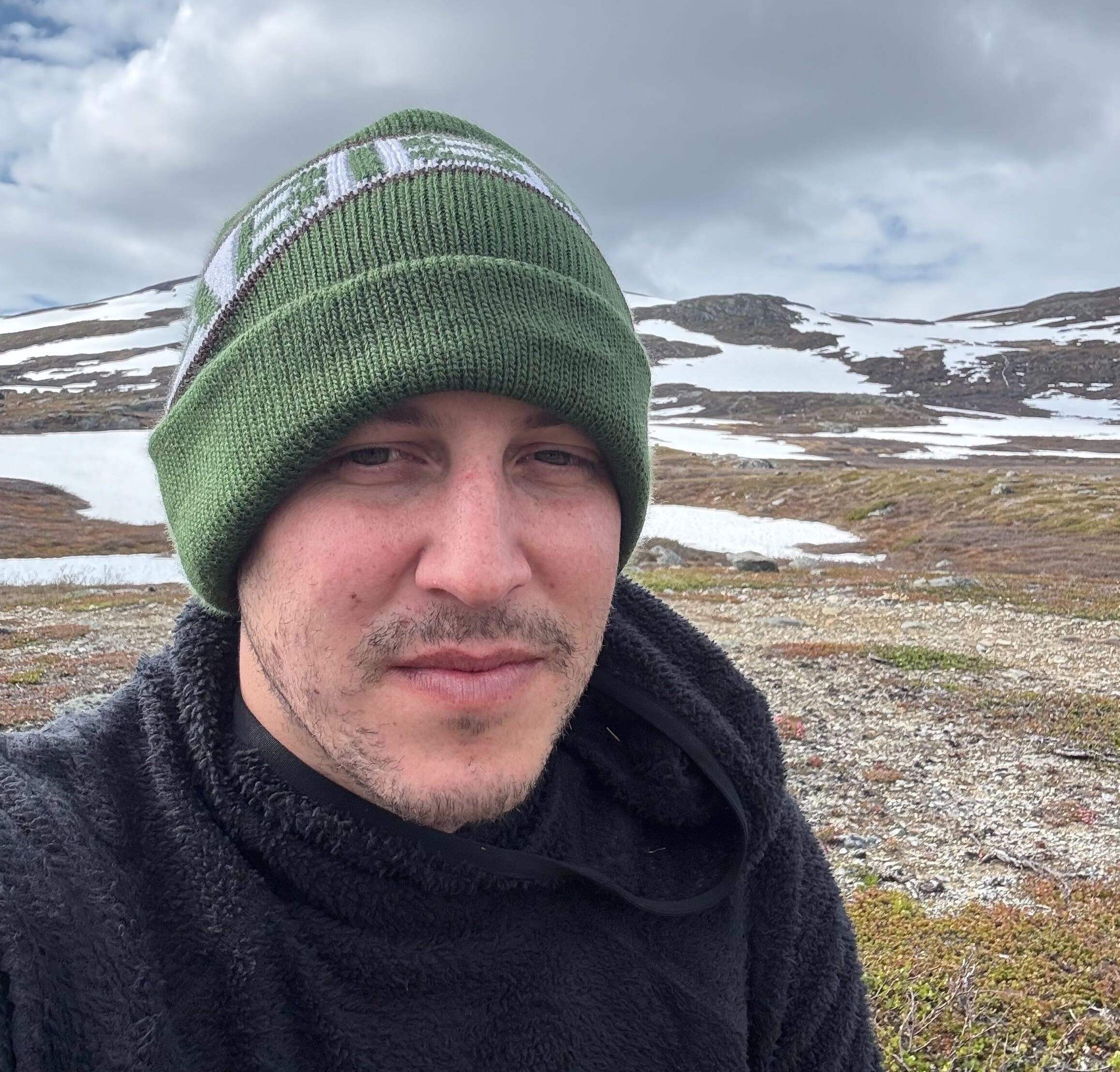 435 | How Alaska is Punishing American Samoans for Believing They Had the Right to Vote w/Alex Burness