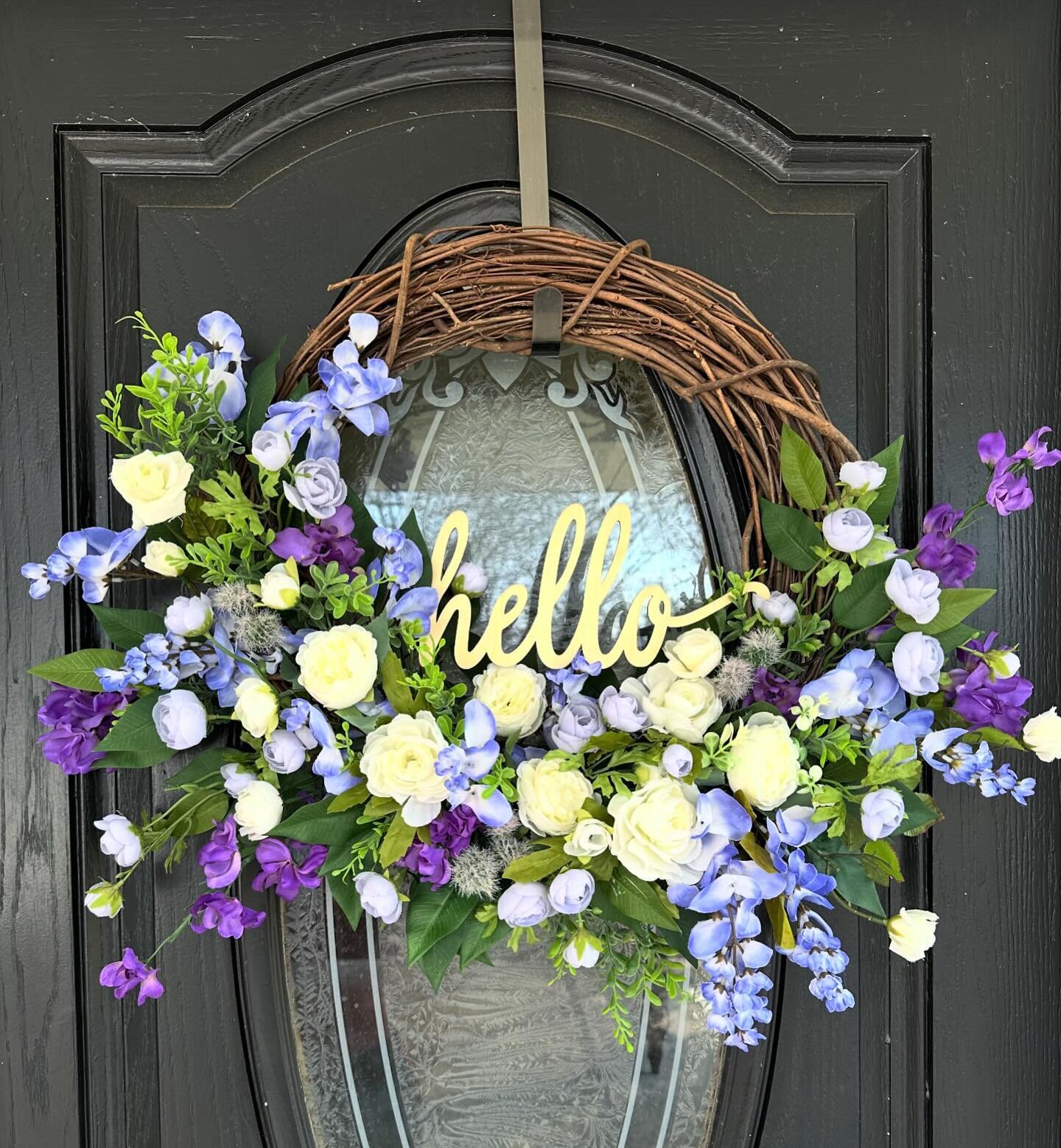 Spring Wreaths for sale! 🌸

See one you like? Send me a message!
Always taking custom orders for wreaths as well if there&rsquo;s another style/color scheme you&rsquo;re wanting 🙂