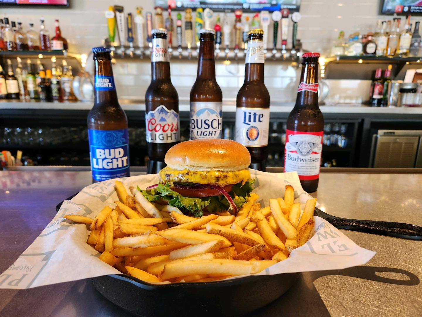 🍺🍔 MONDAY SPECIAL!! 🍔 🍺 

For only $9.49 you get enjoy one of our famous cheeseburgers, fries AND a bottle of your favorite domestic beer!!!

Come see us in Davenport or Moline for this STEAL!!