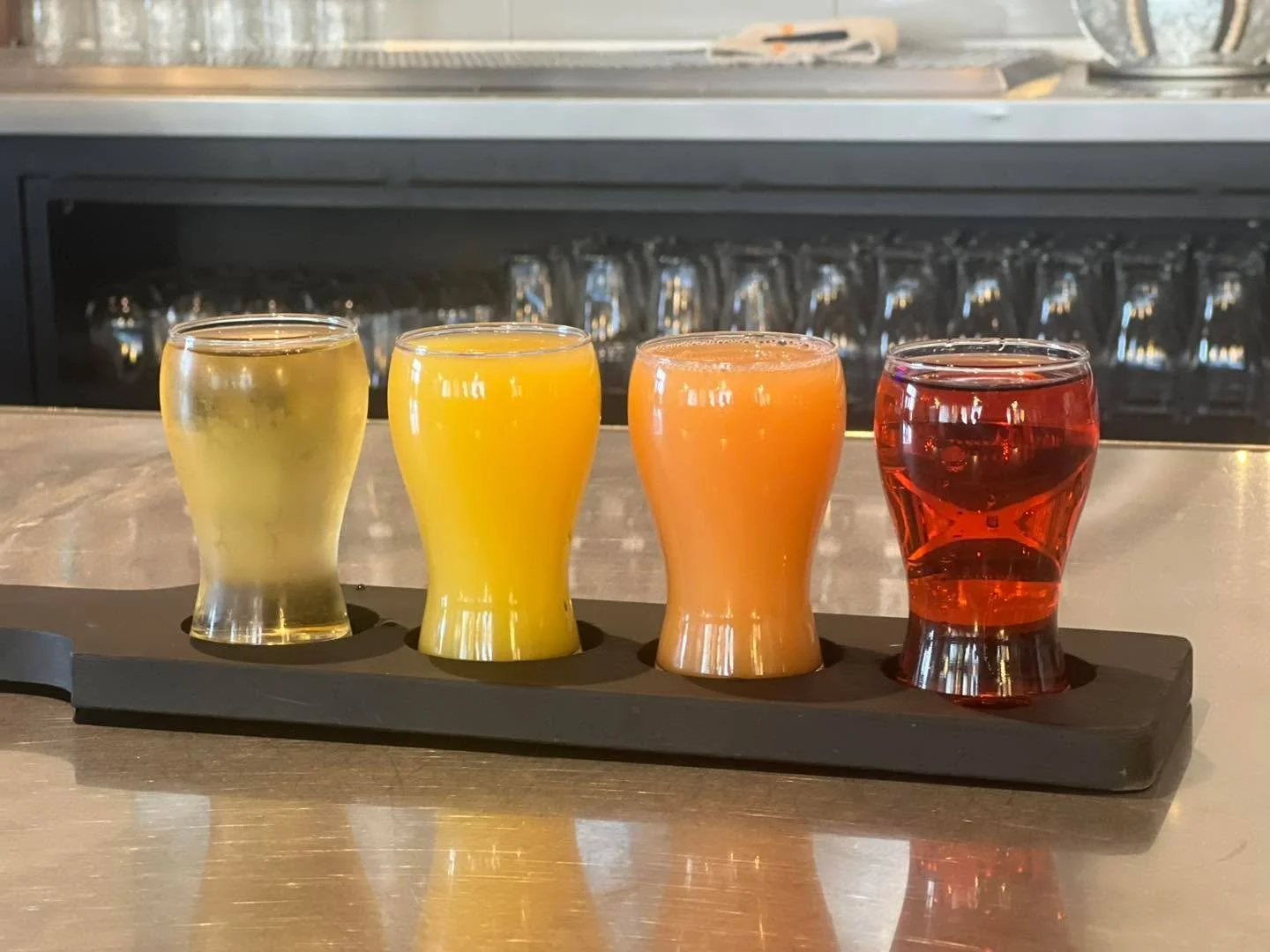 ✨ BRUNCH GOALS✨

Try a Mimosa Flight and sip your way through 4 refreshing flavors of bubbly bliss. Perfect for pairing with your favorite burger or enjoying on their own. Whether you're celebrating the weekend or just treating yourself, we&rsquo;ve 