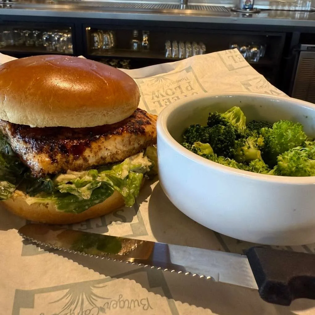 Hungry? Come see us for lunch!