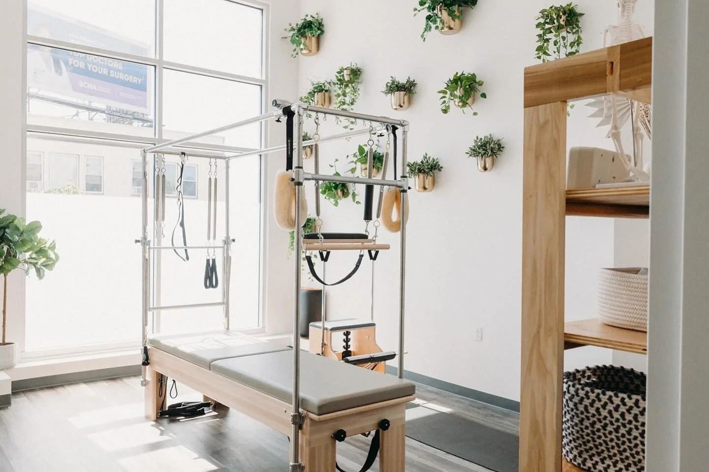 Pilates for Scoliosis 
Stabilize. Strengthen. Lengthen. Align.
Pilates offers a supportive approach for those navigating scoliosis&mdash;helping improve posture, build deep core strength, and bring balance to the body.✨
From breathwork to mindful mov