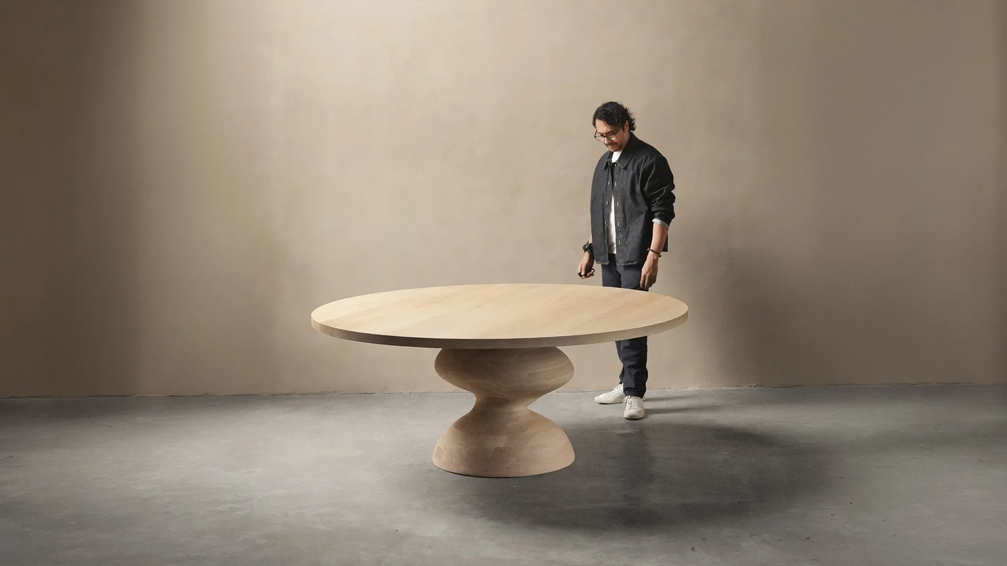 TABLES — SOCLE