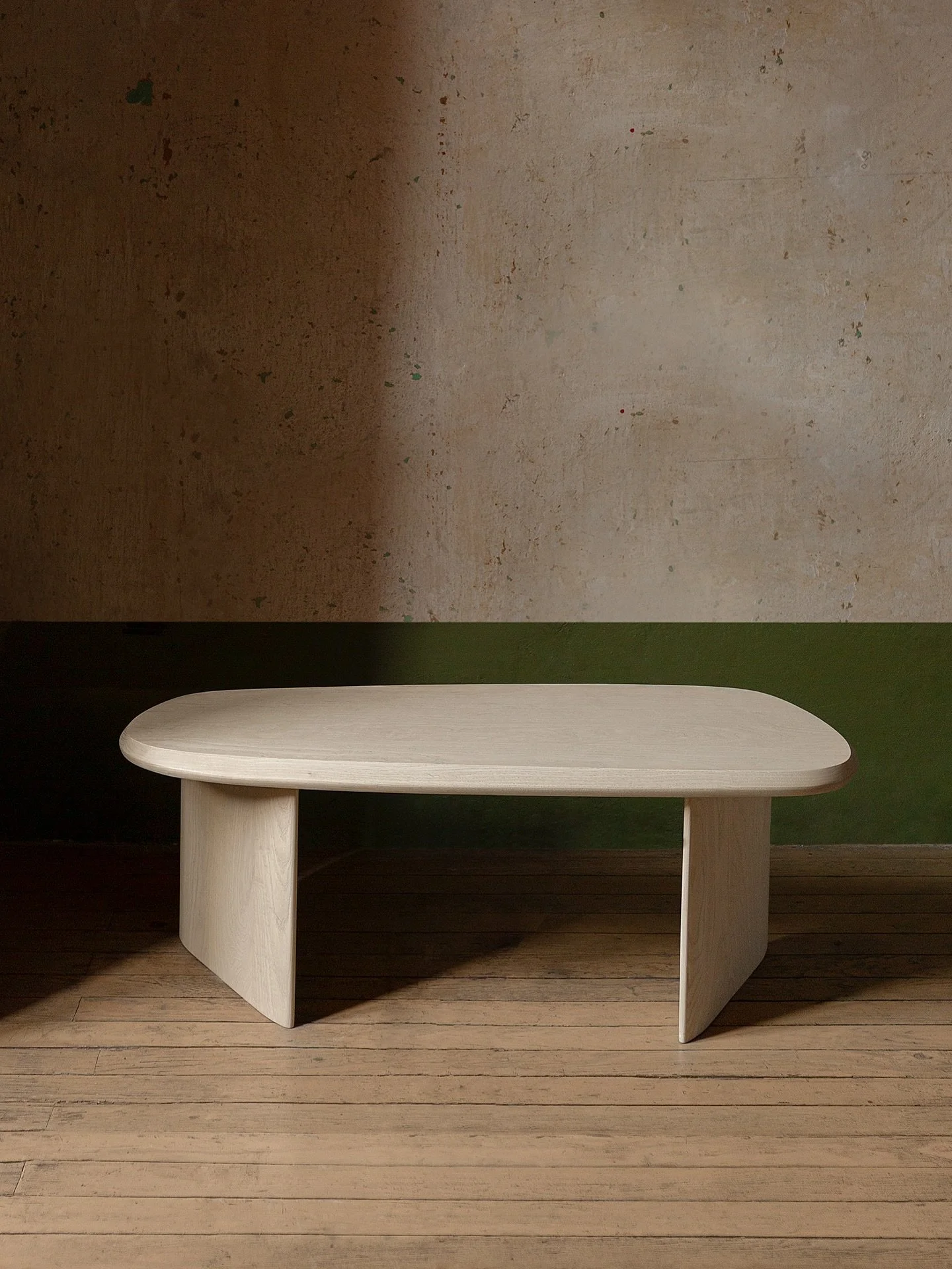 The Duna Bench is more than just a seat; it&rsquo;s a piece of nature in your home. Crafted from poplar wood, its design mimics the gentle curves of sand dunes, offering a serene and inviting place to rest.
&mdash;
For inquiries, contact sales@nono.m