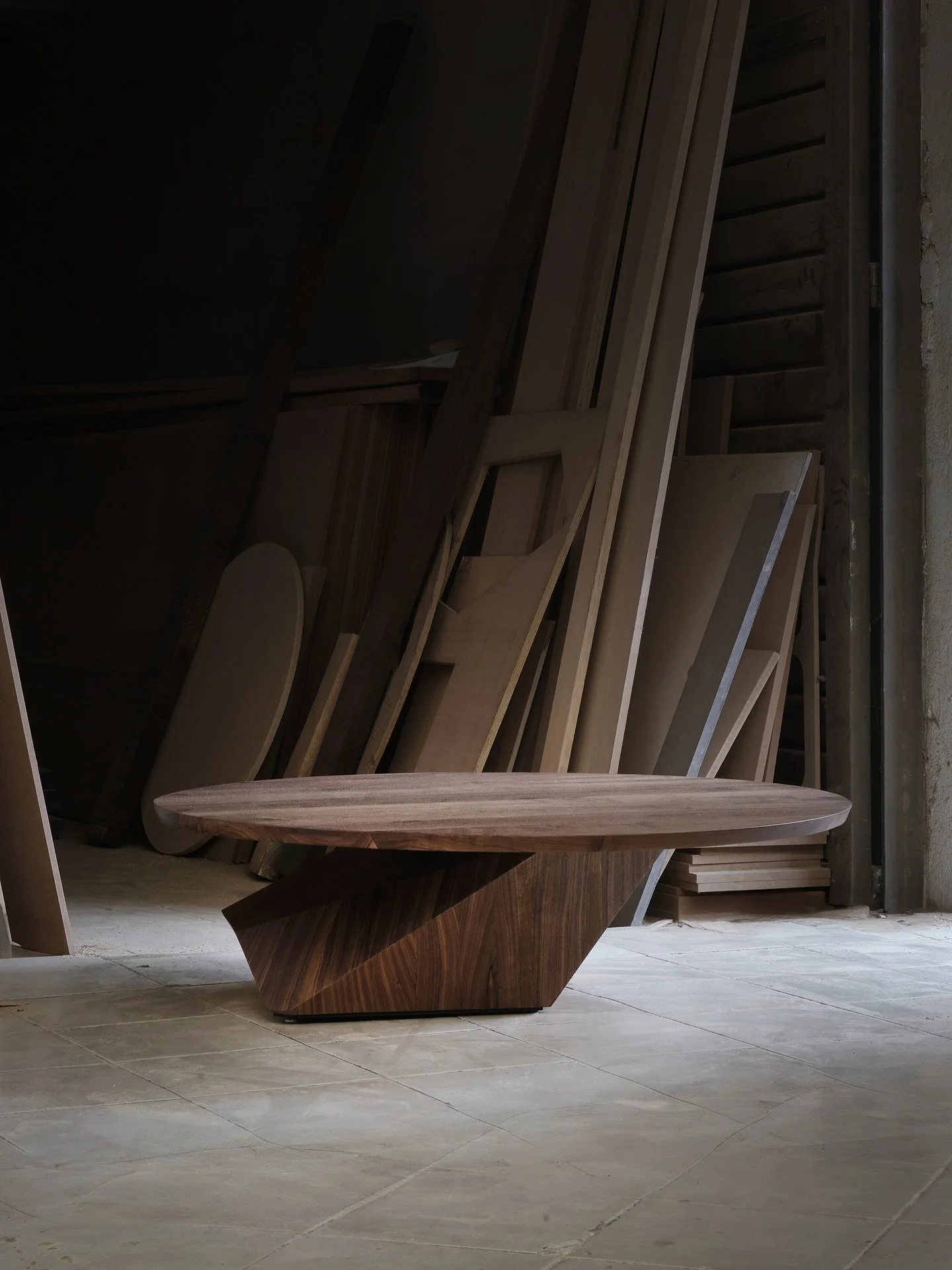 The design of the Solace side tables is all about balance. We combined strong, stable bases with irregular, flowing tops to create harmony in each piece.

&mdash;
For inquiries, contact sales@nono.mx 

&mdash;
#NONOFurniture
#interiorstyled
#homeswee