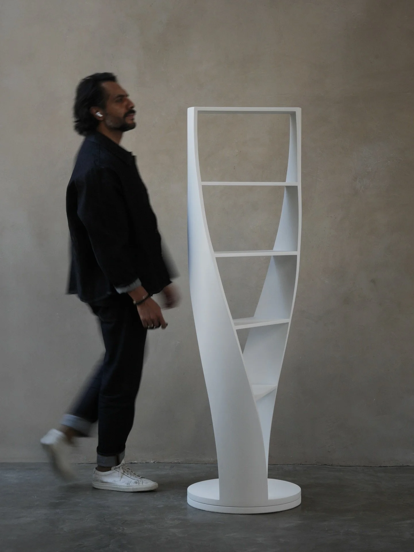 The bookcase in the MYDNA Collection was designed with the beauty of DNA in mind. The double helix shape provides a dynamic display space, reminding us of the interconnectedness of life and the importance of showcasing our personal stories.

&mdash;
