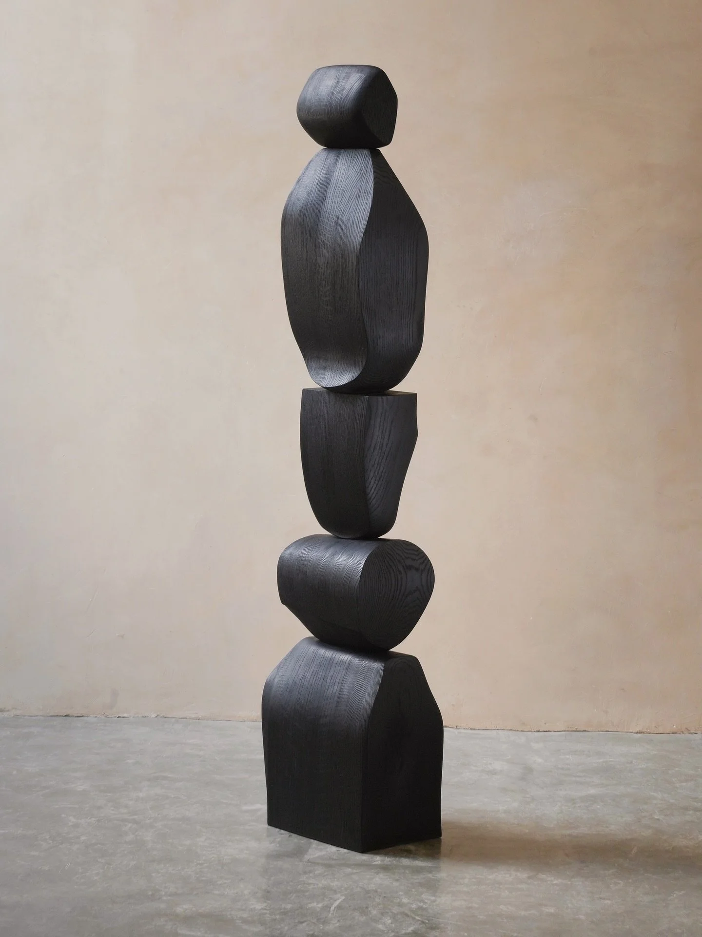 Still Stand carries inspiration from daily noise. The world gets loud. A standing sculpture stays quiet on purpose. It offers a pause through form and surface, not through story.

Get in touch at sales@nono.mx Discover more on www.nono.mx

#NONOFurni