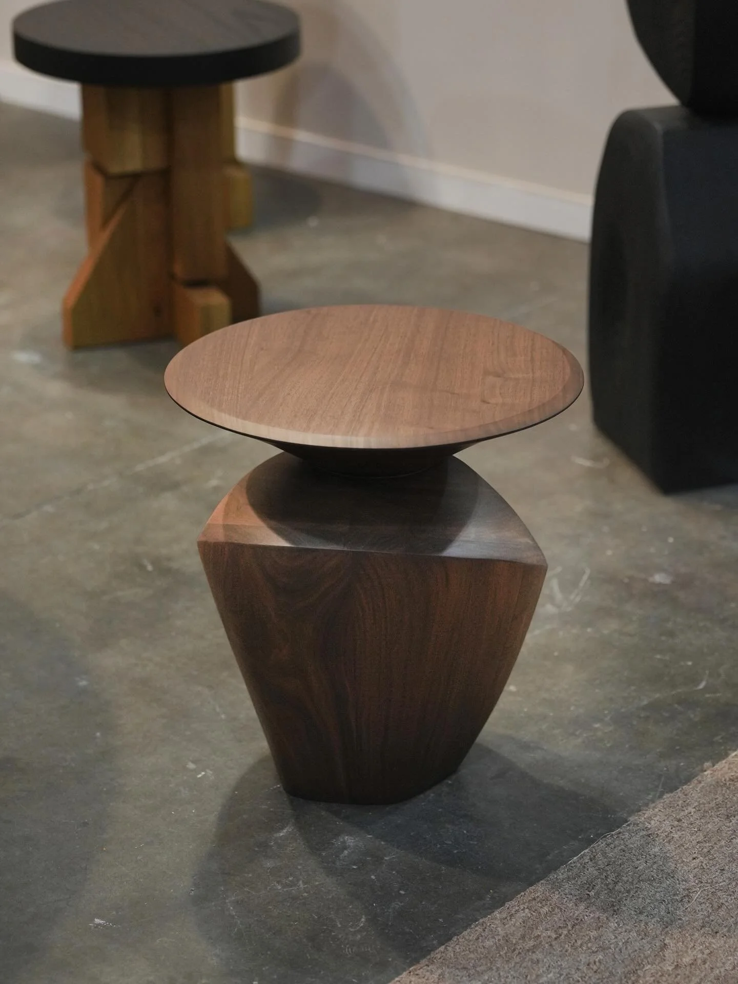 In a lived room, a side table becomes a habit. It sits close to seating, never in the way.

Get in touch at sales@nono.mx Discover more on www.nono.mx

#NONOFurniture #designfurniture #homedecoration #JoelEscalona