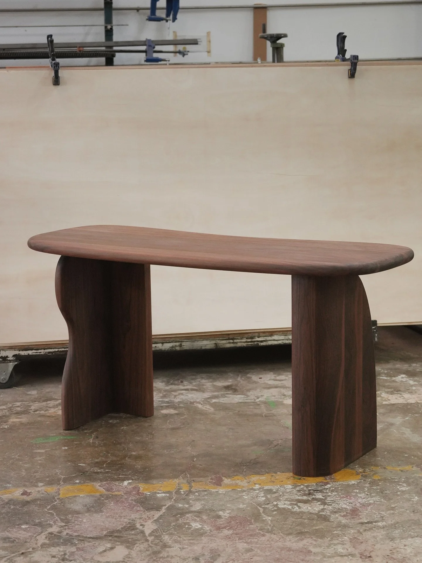 The Elefante desk holds space with restraint. The top stays clear and confident. The base feels grounded. Light slides across the wood and makes the plane feel alive. It turns a corner into a working zone.

Get in touch at sales@nono.mx Discover more