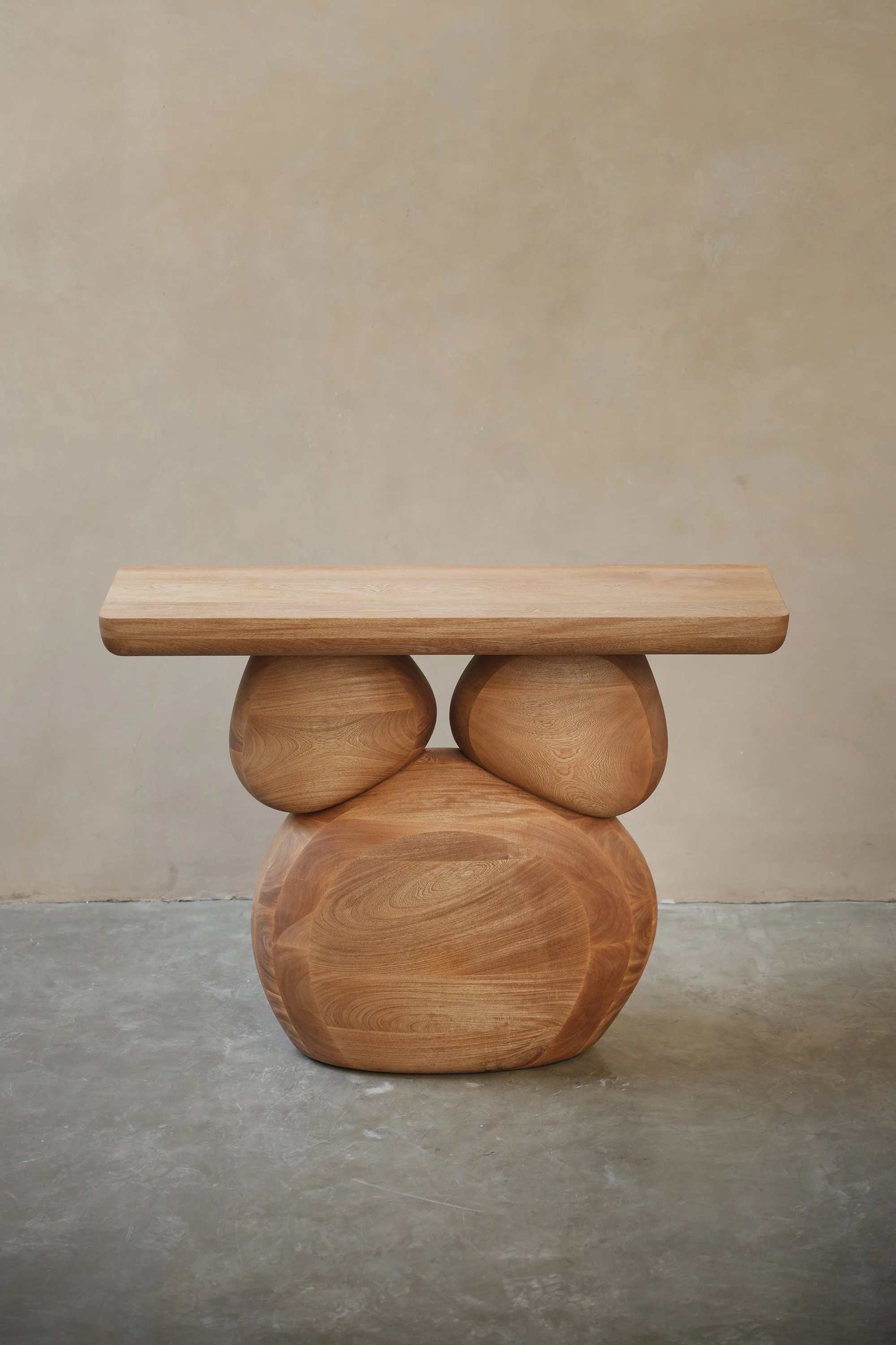 ELEFANTE CONSOLE TABLE