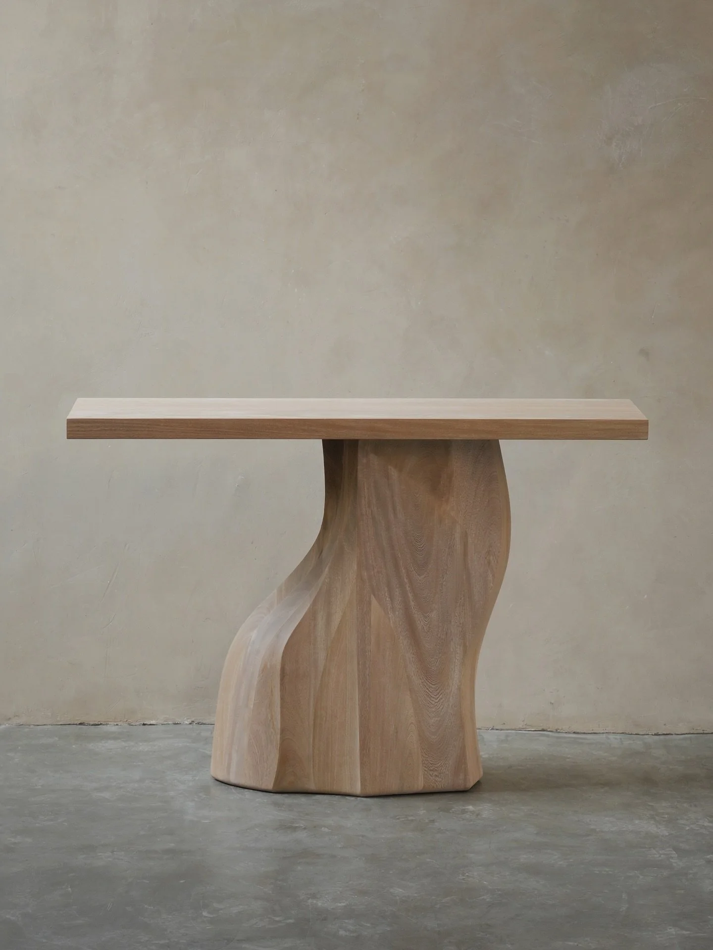 Placed along a corridor, the Elefante entry table turns circulation into a moment, offering surface and weight without interrupting flow.

Designed and made in Mexico City &mdash; www.nono.mx 
#nonofurniture #joelescalona #mexicandesign #furnituredes