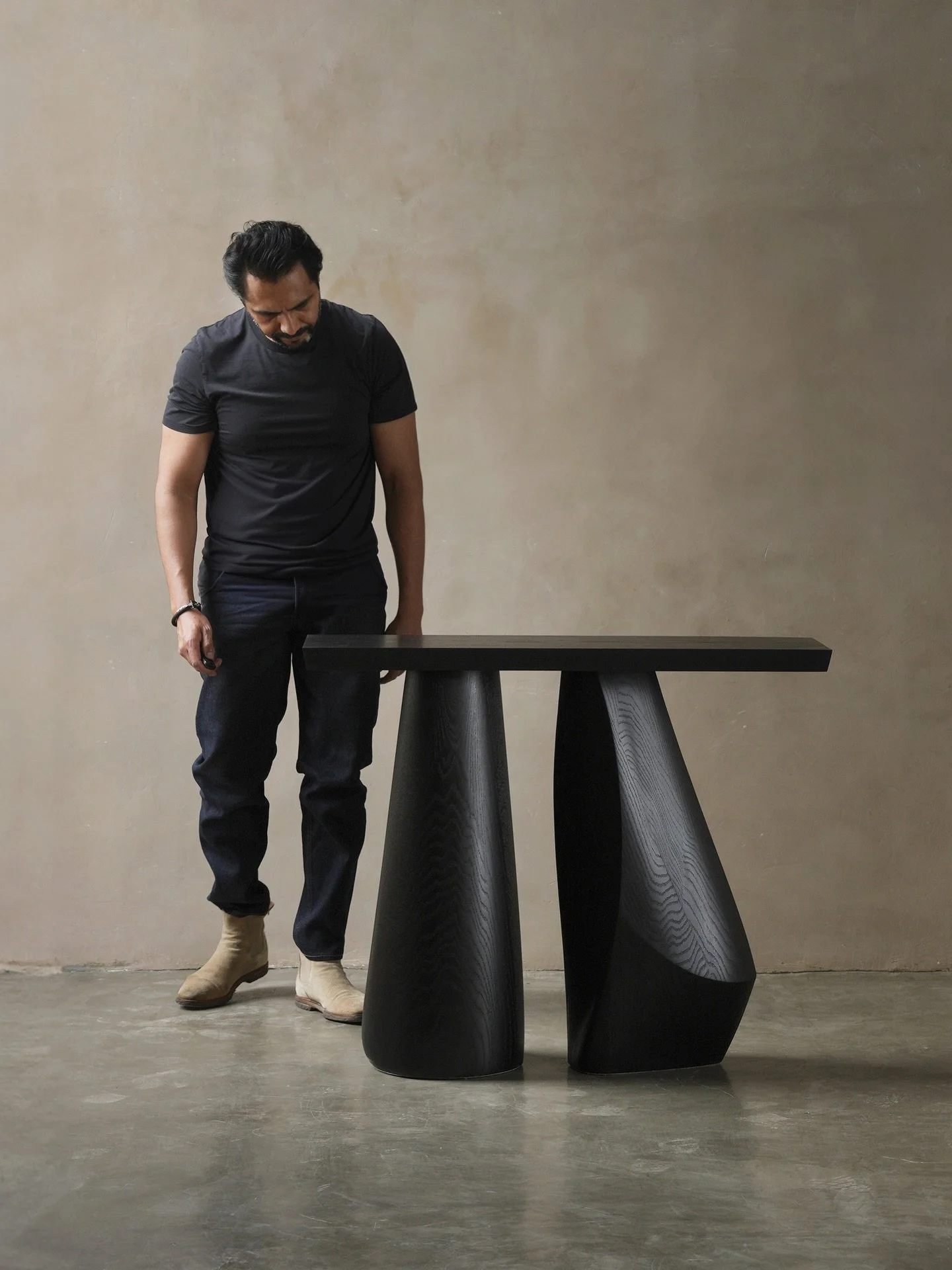 The Solace console table allows new design development, extending its language into custom configurations for specific projects.

Handcrafted in Mexico City &mdash; www.nono.mx 
#JoelEscalona #hospitalitydesign #customfurniture #contemporarydesign