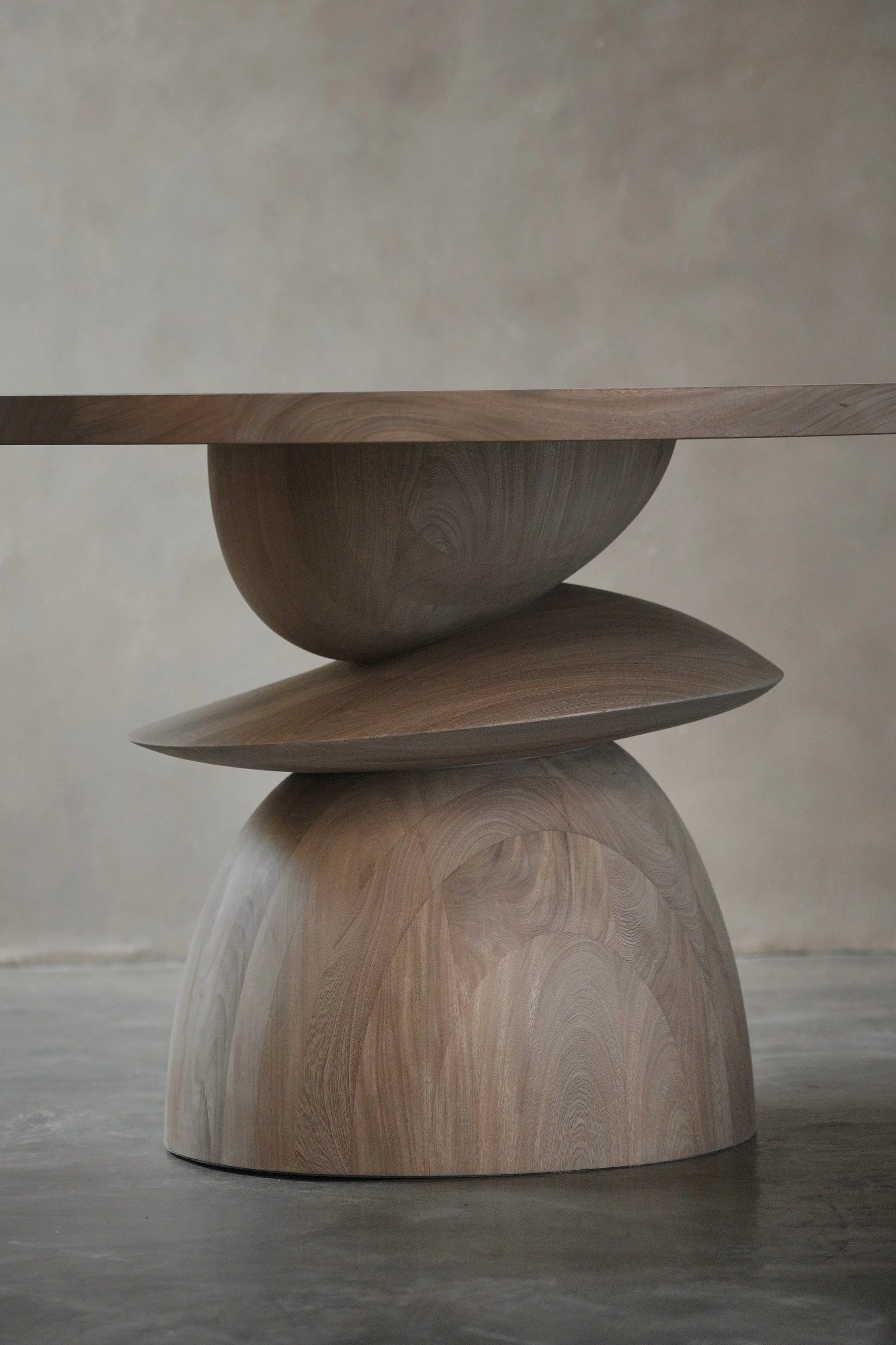 Socle 24 Table in White Oak