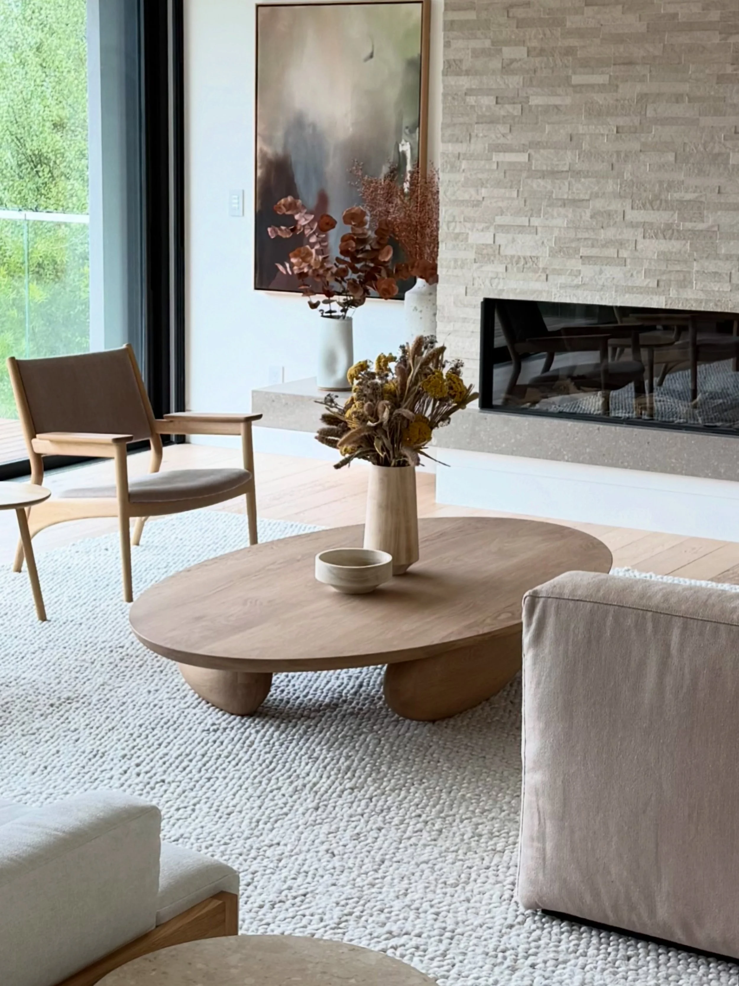 Fishes coffee table draws directly from Constantin Brancusi&rsquo;s Fish, translating motion into a continuous wood form.

Designed and made in Mexico City. www.nono.mx 
#nonofurniture #joelescalona #mexicandesign #sculpturalfurniture
