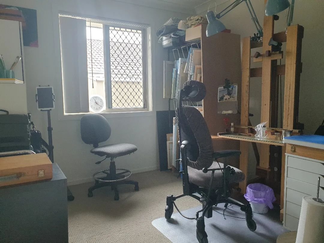 Thank you to my amazing husband for rearranging my art room today. It's now alot more user friendly. It still needs alot of reorganising of all the supplies in the cupboards but for now it's a beautiful clean space to work in. I look forward to start