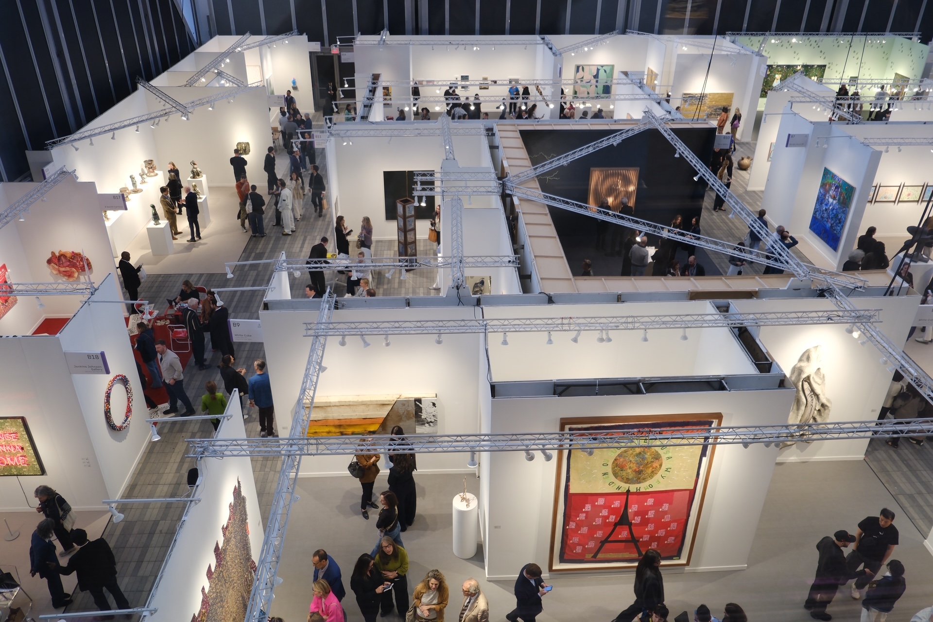 Don’t Miss These Seven Pieces at the 15th Edition of Frieze New York, Open Now at The Shed
