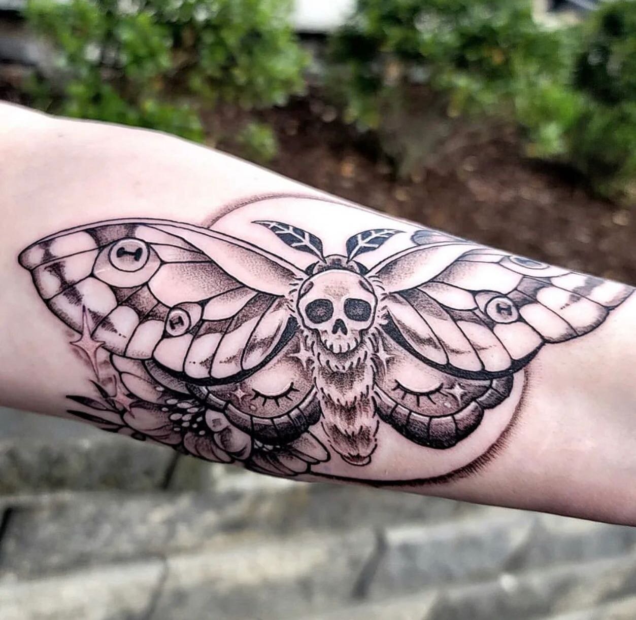 Rad death moth for @hollyrennaa by @inki.kat