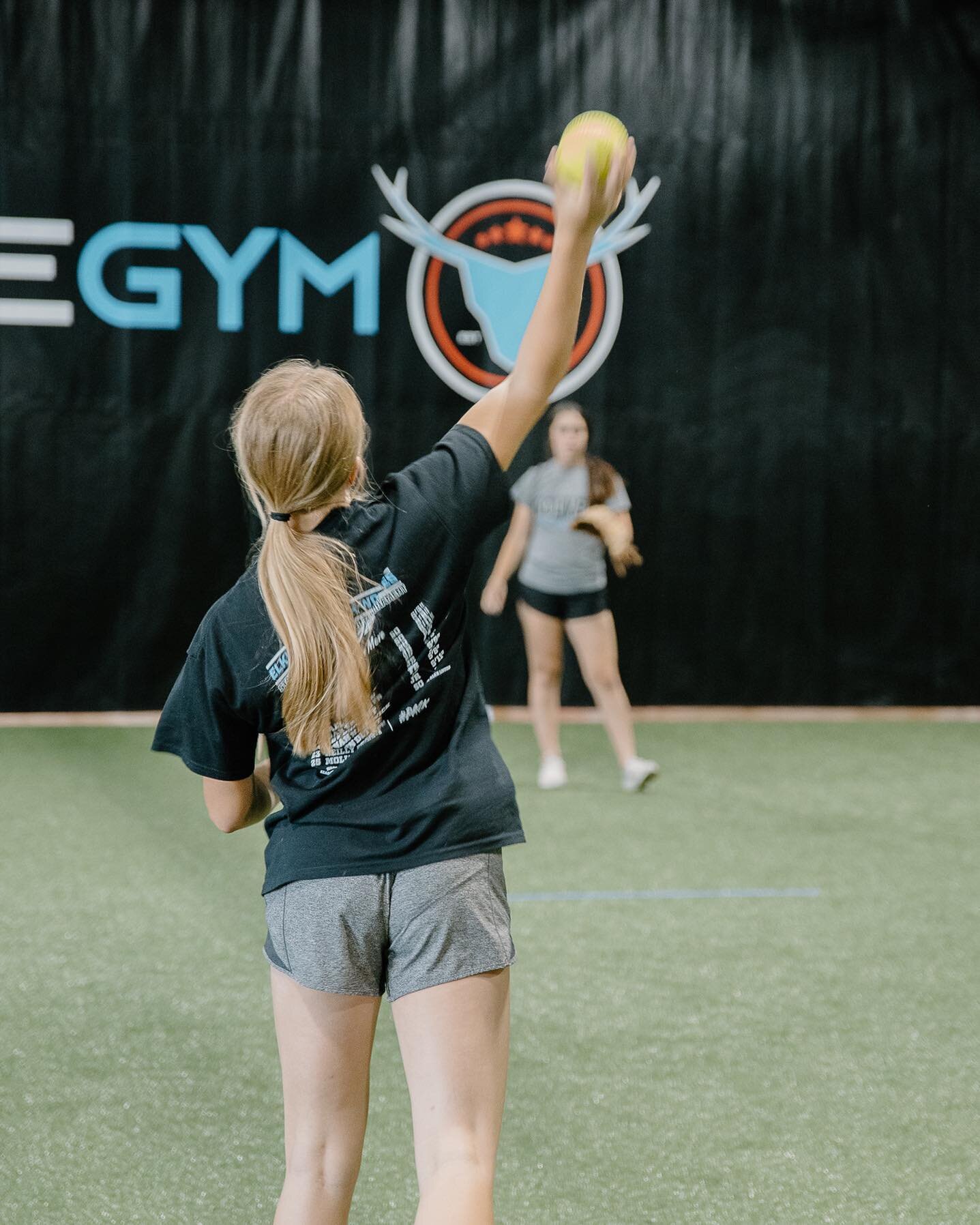 @onegymsports offers space and equipment for both field and court sports.

MEMBERSHIP OPTIONS INCLUDE

🔵OG Turf -Open Turf Membership
🔵OG Turf- Team Turf Membership

🔴OG Hoops -Individual Membership
🔴OG Hoops -Team Membership

🔵🔴Family Membersh