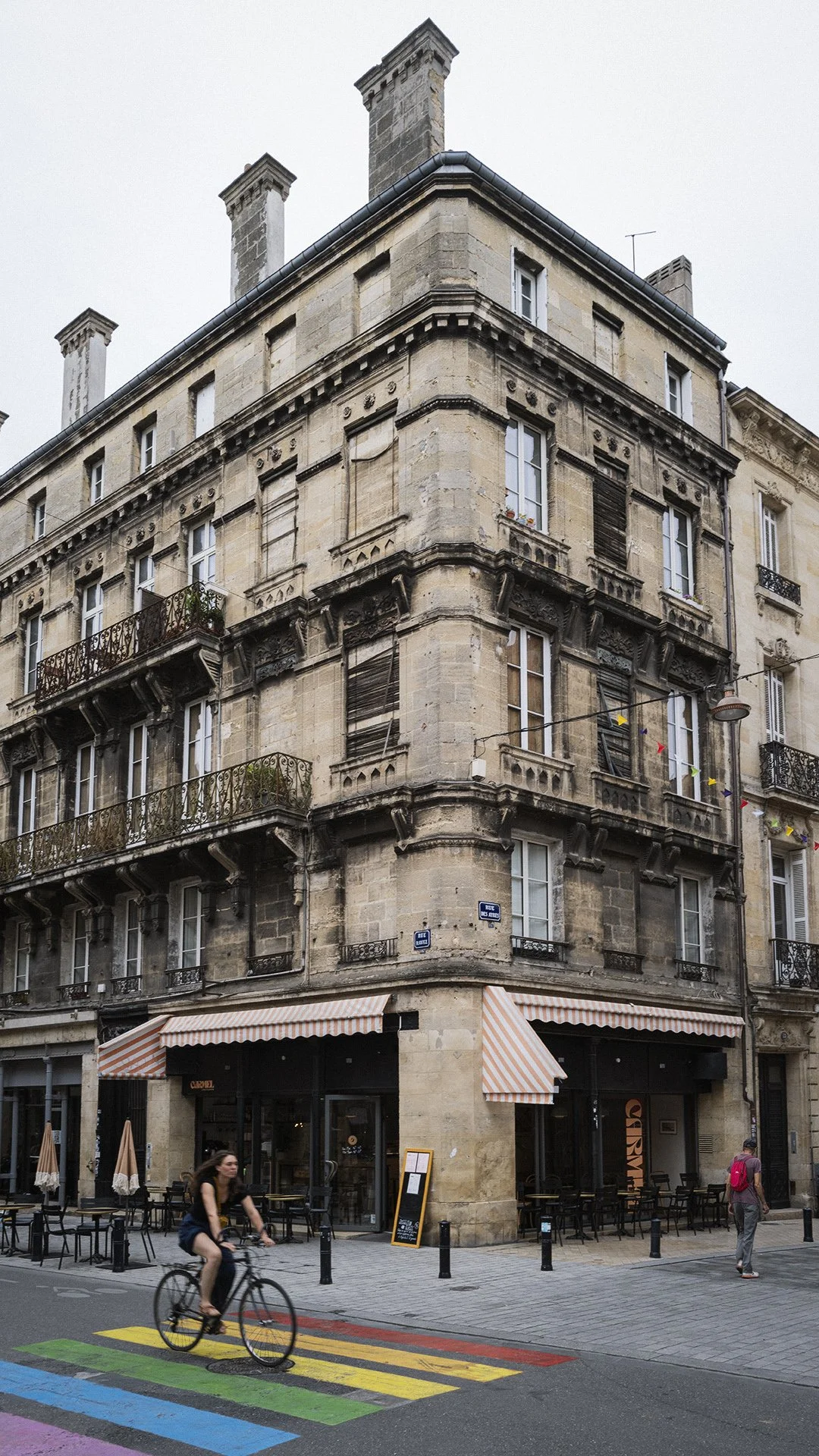 Bordeaux L1003489.jpg
