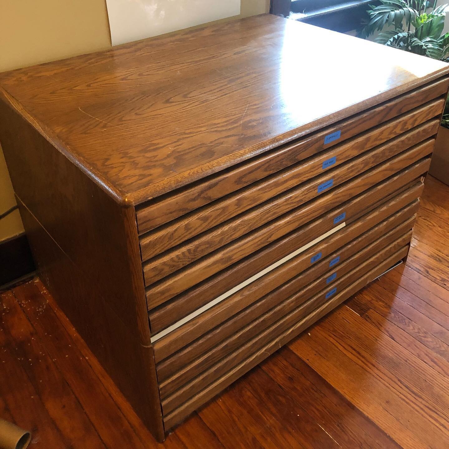 I'm parting with my beloved flat file! It's big and heavy and beautiful. Perfect for art prints, posters, maps, blueprints, etc. Some cosmetic damage (see slide 3) but all drawers open smoothly. Asking $100 OBO

33.5&quot; deep x 46&quot; wide x 32&q