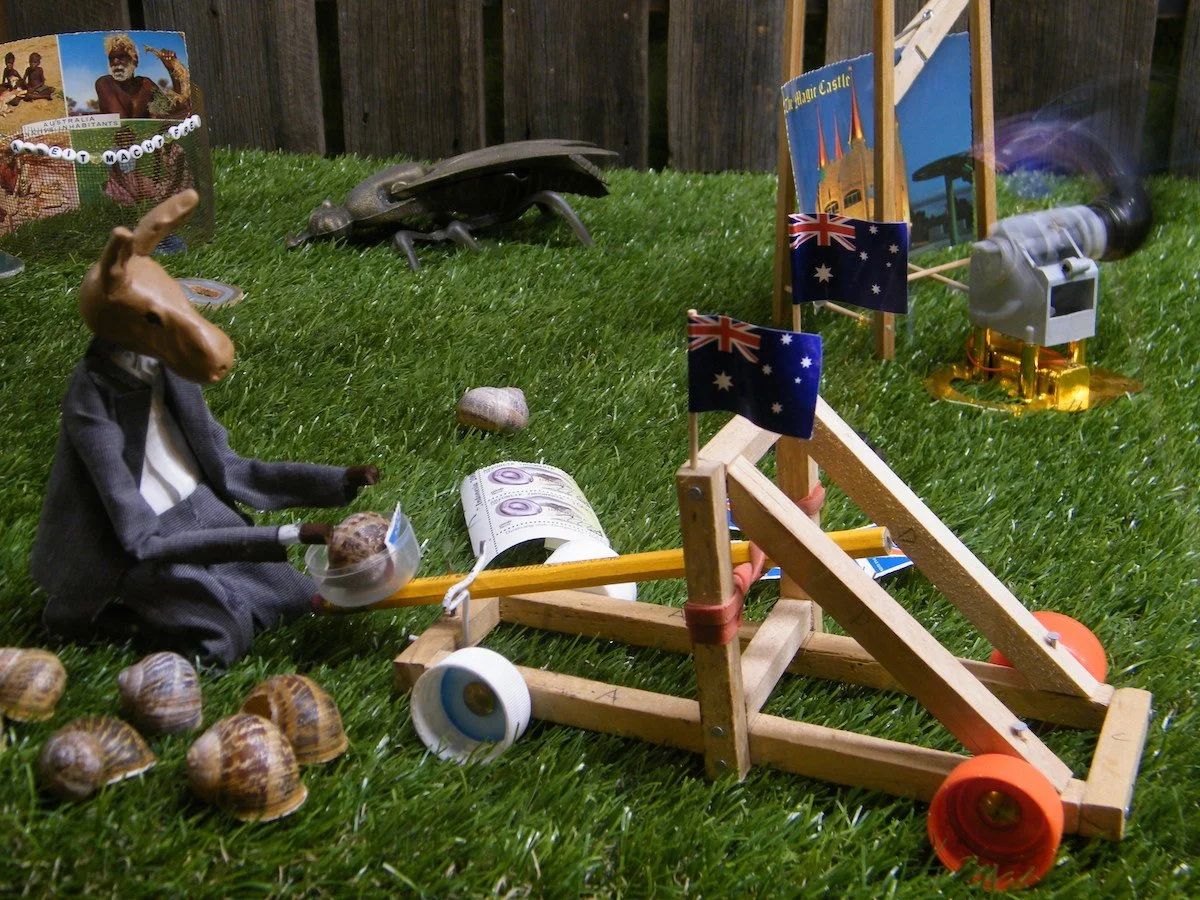 Angry Birds /  Hostile Eden