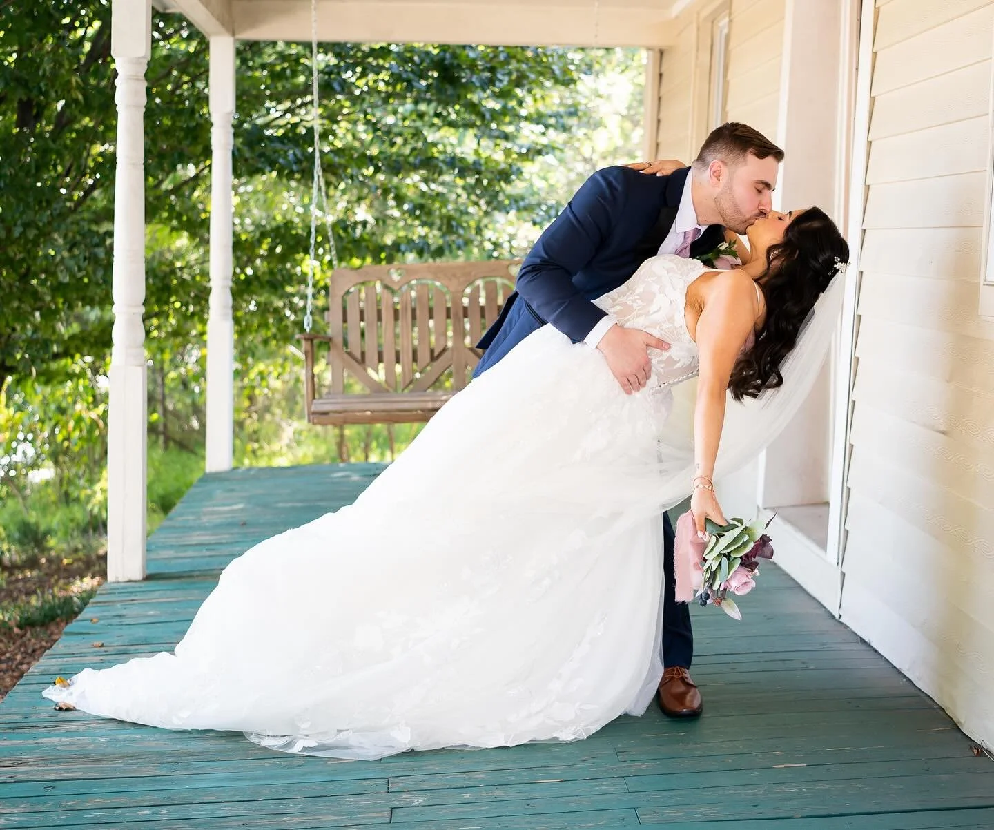 Forever grateful for the amazing couples who choose us to host their wedding day 💕 Congratulations to this wonderful couple! 
&bull;
&bull;
#miltonridge #wedding #weddingphotography #weddinginspiration #weddingvenue #marylandwedding #marylandwedding