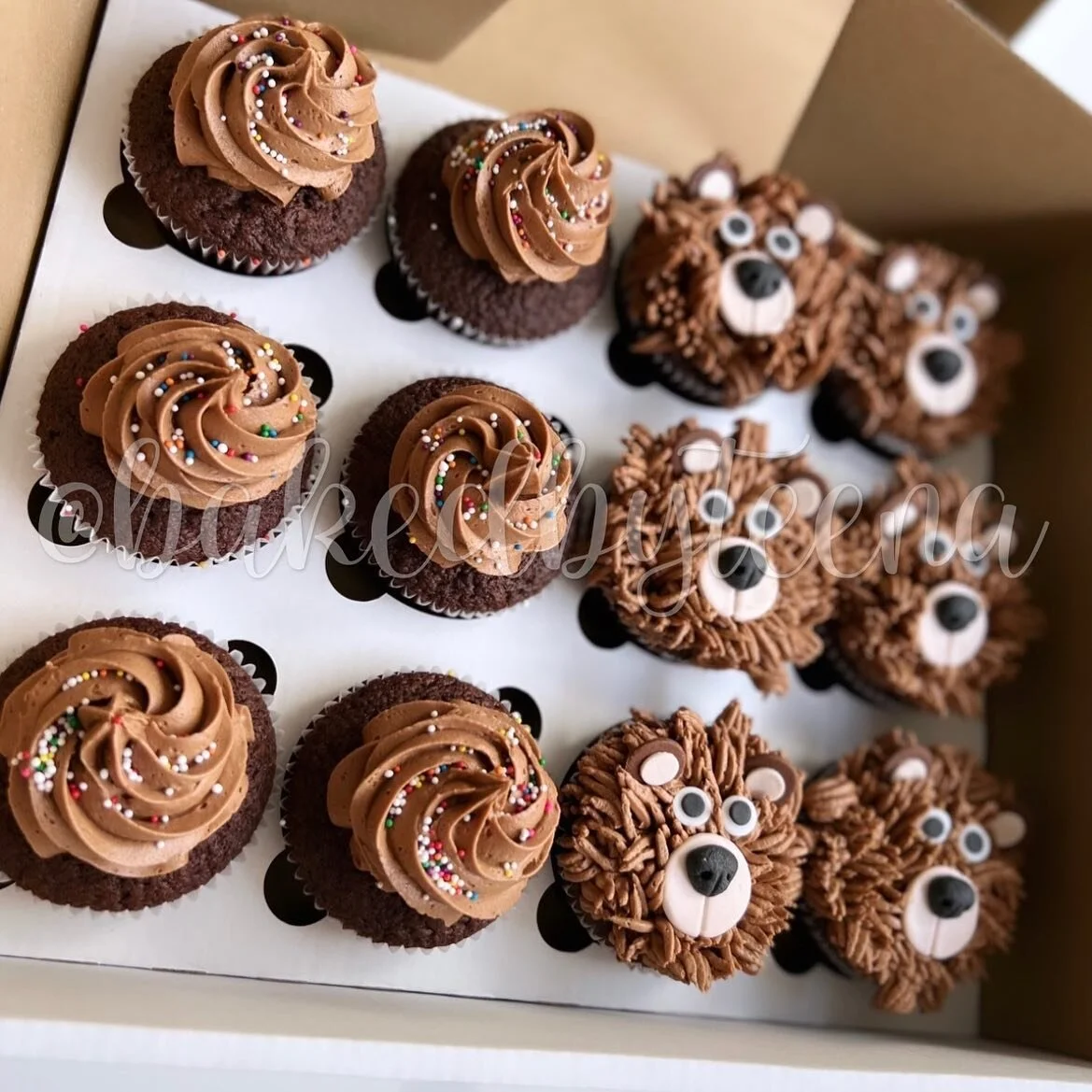 🤎🐻

#chocolate #doublechocolate #doublechocolatechip #teddybear🐻 #teddy #teddybear #cupcakes #cupcakedecorating