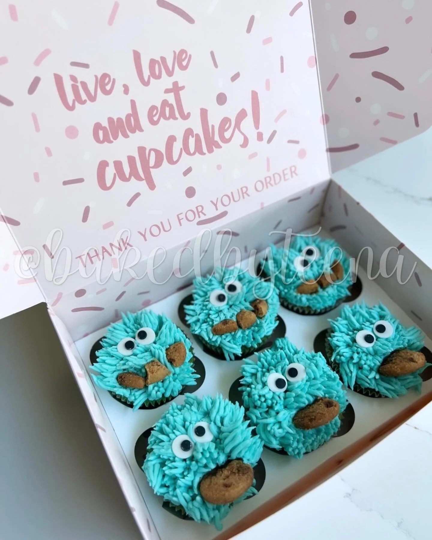 1&hellip;2&hellip;3&hellip;Cookies! Nom nom nom! 

#cookiemonster #cupcakes #liveinthemoment #livelovelaugh