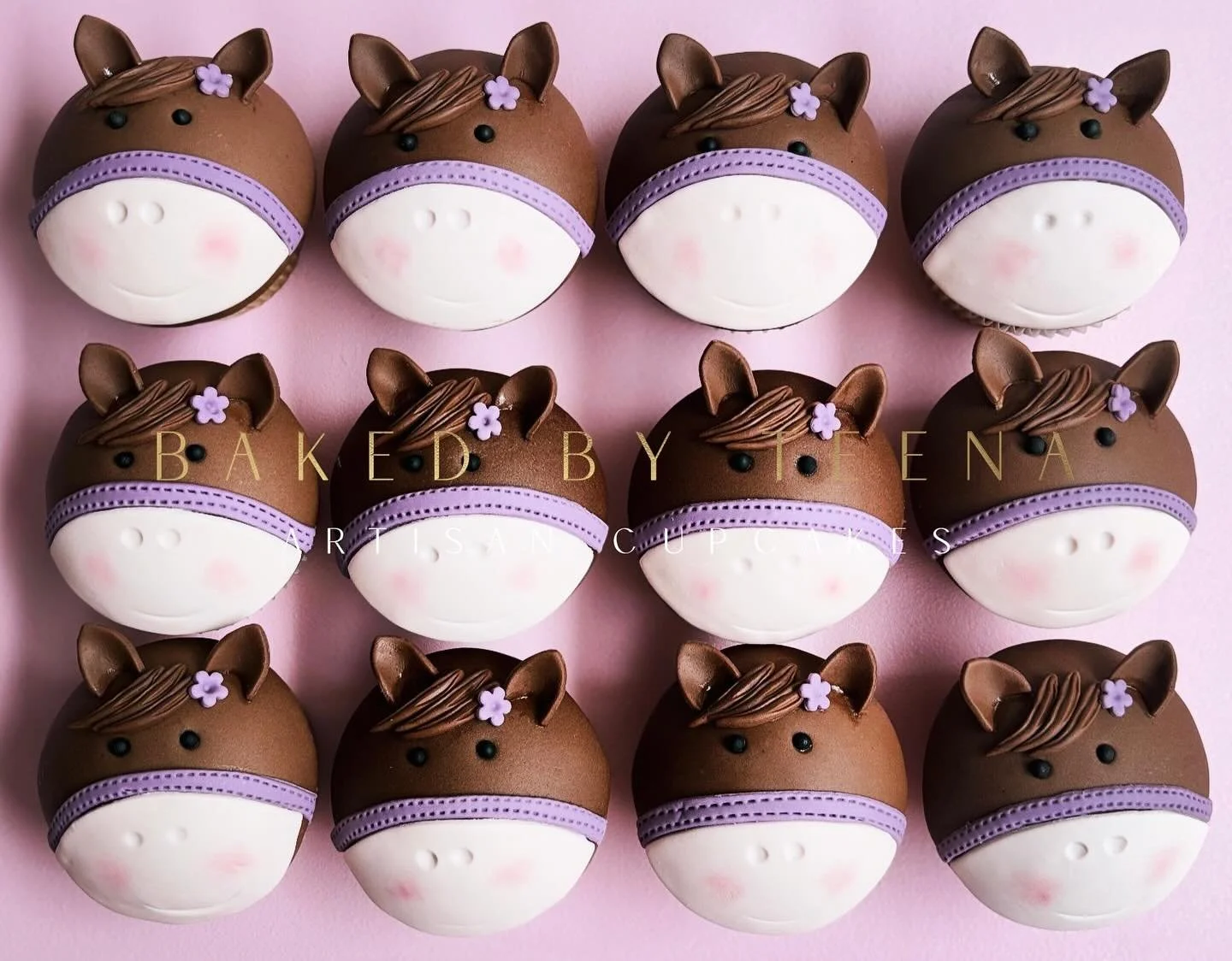 💜 

#pony #cupcakes #purple #cupcakedecorating #cupcakeart #cupcakesofinstagram #foodartist #cute #artist