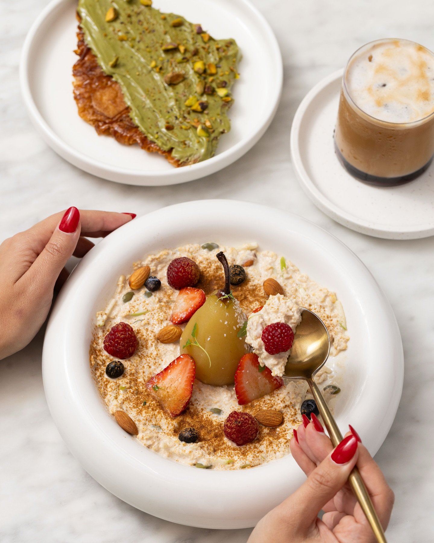 Is it art? Is it breakfast? Who cares&mdash;just eat it.
For the aesthetic and the fibre.
#brightonsoul #birchermuesli #poachedpear #priobiotics #melbournecaf&eacute; #baysidemelbourne #brunching #melbournebrunch #longweekend