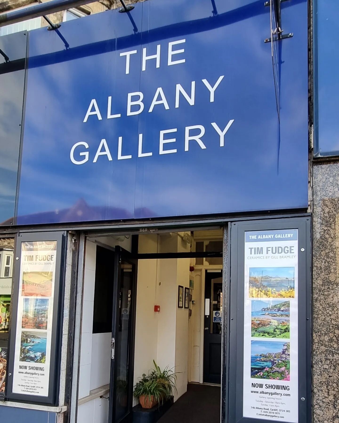 I'm excited to have delivered some of my largest paintings to the wonderful @albanygallery in Cardiff - to be shown for sale as part of the forthcoming Winter show (alongside many other artists' work) running from 11th November to 9th January.

Do co