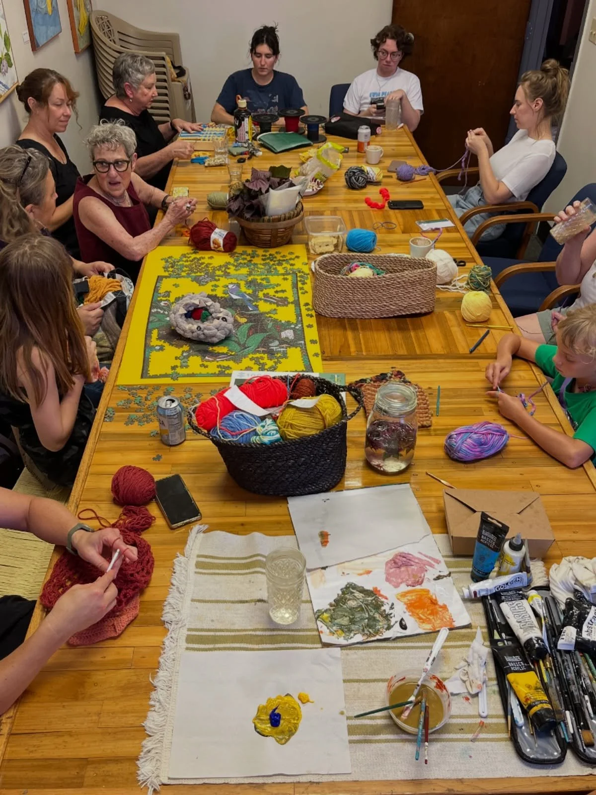 Neighbors crafting together @springgrovecoffee 💖 It was learn to crochet night this month.  Who can resist crochet! So thankful more than ever for local community. 

#neighborhoodcoffeeshop #goodneighbors #stitchandbitch #neighborsandfriends