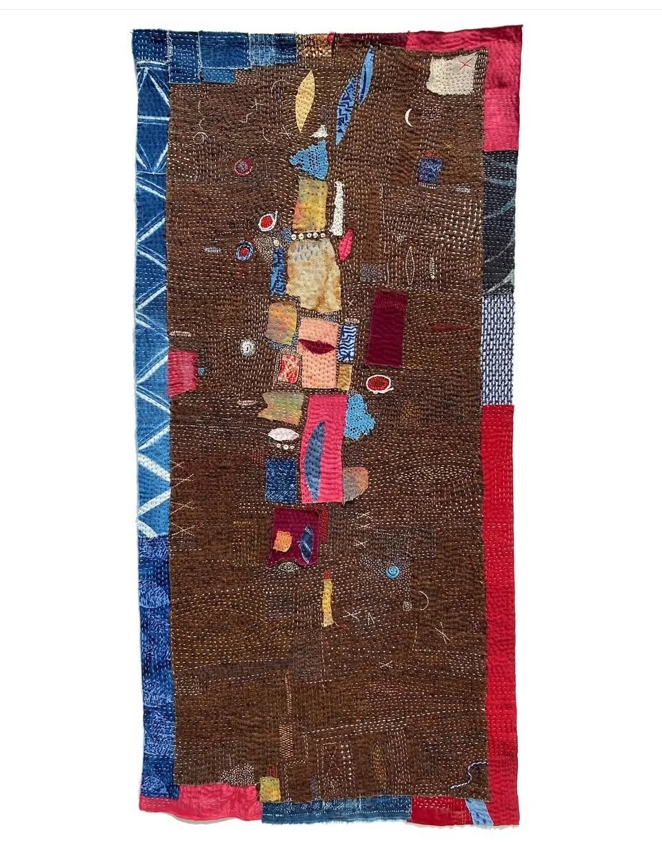 @hgeglio is our guest speaker at the next @bravepatchschool Groove Time, Wednesday August 6. 

Our focus is composition. How do you arrange things to make a visual statement? 

Join us in the Brave Patch Groove! Sign up 🔗 in profile! 

#slowstitchin