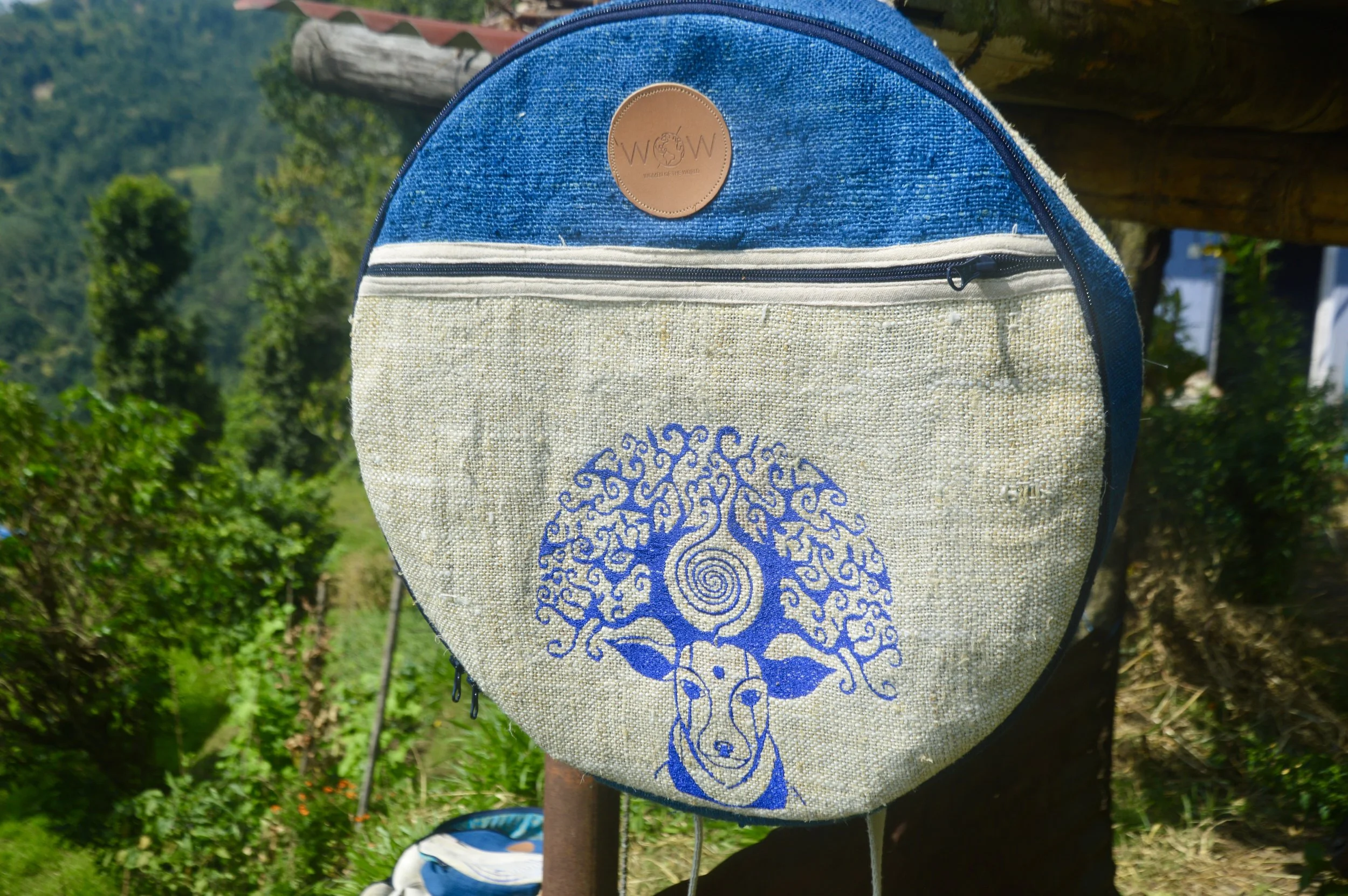 cerf bleu sac à dos.JPG